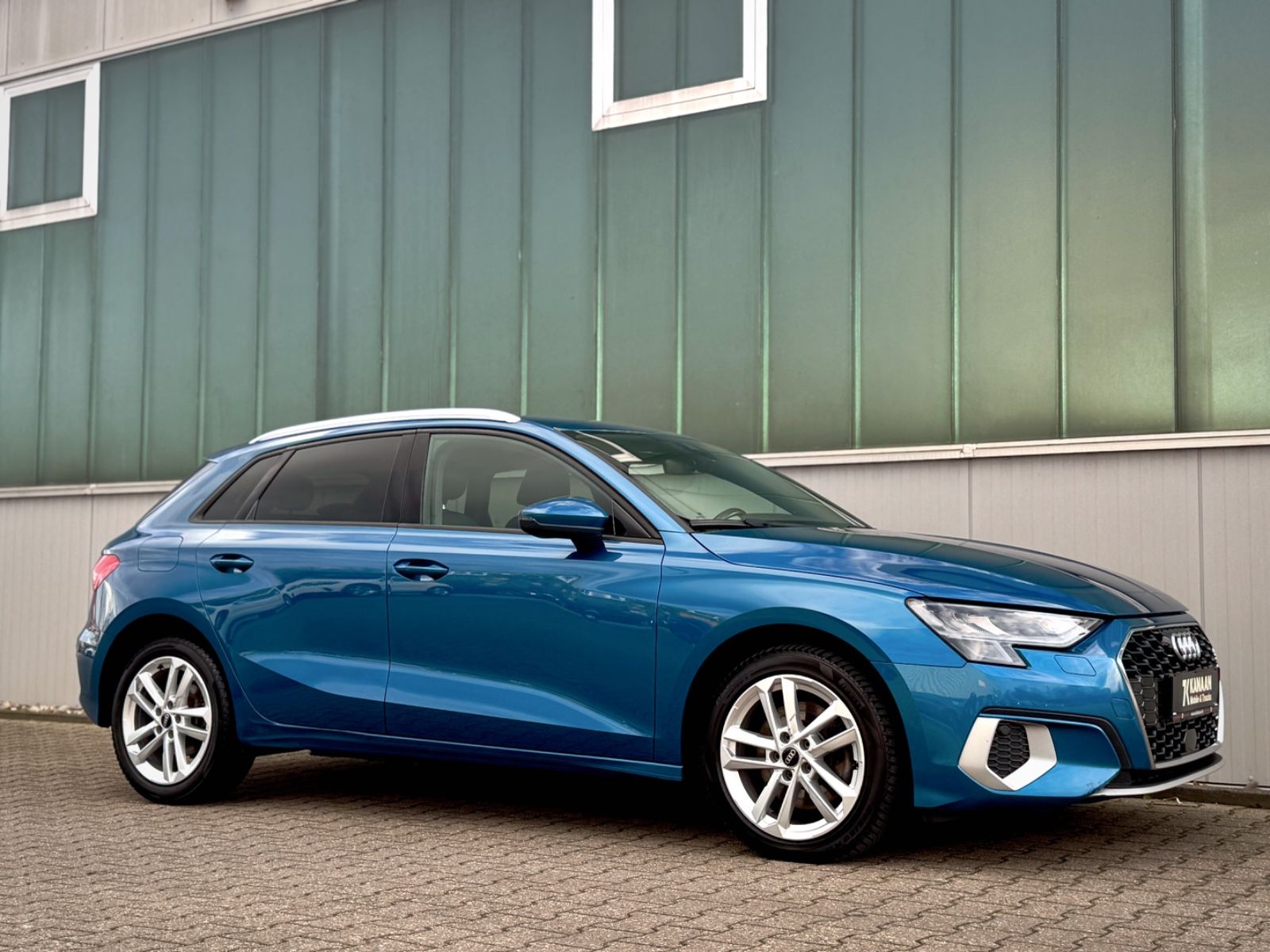 Fahrzeugabbildung Audi A3 Sportback 40 1.4TFSI e Advanced*NAVI|CARPLAY*