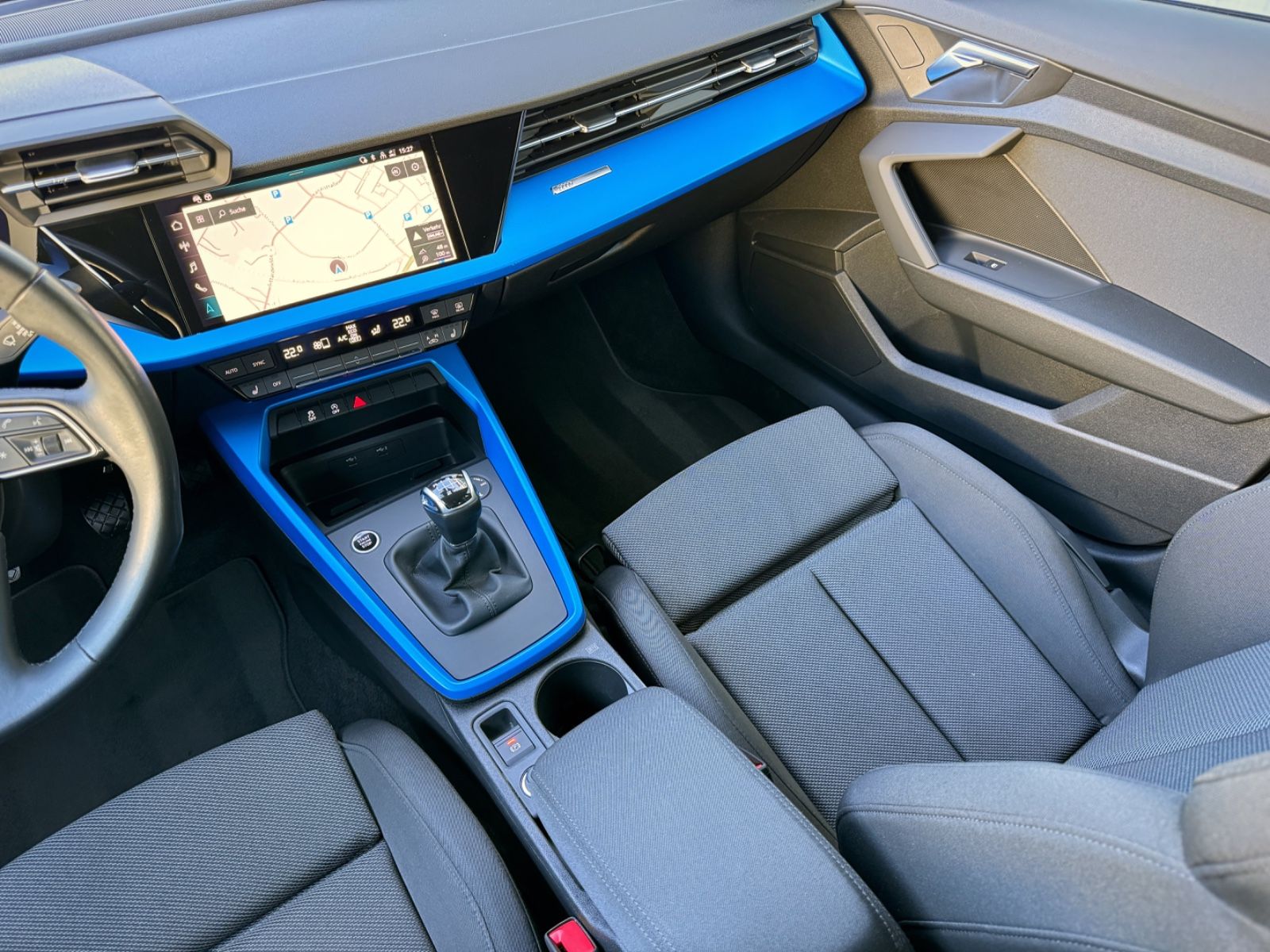 Fahrzeugabbildung Audi A3 Sportback 35 TDI Advanced *NAVI|PDC|TEL*