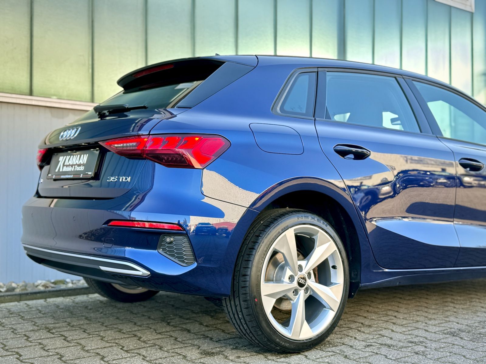 Fahrzeugabbildung Audi A3 Sportback 35 TDI Advanced *NAVI|PDC|TEL*