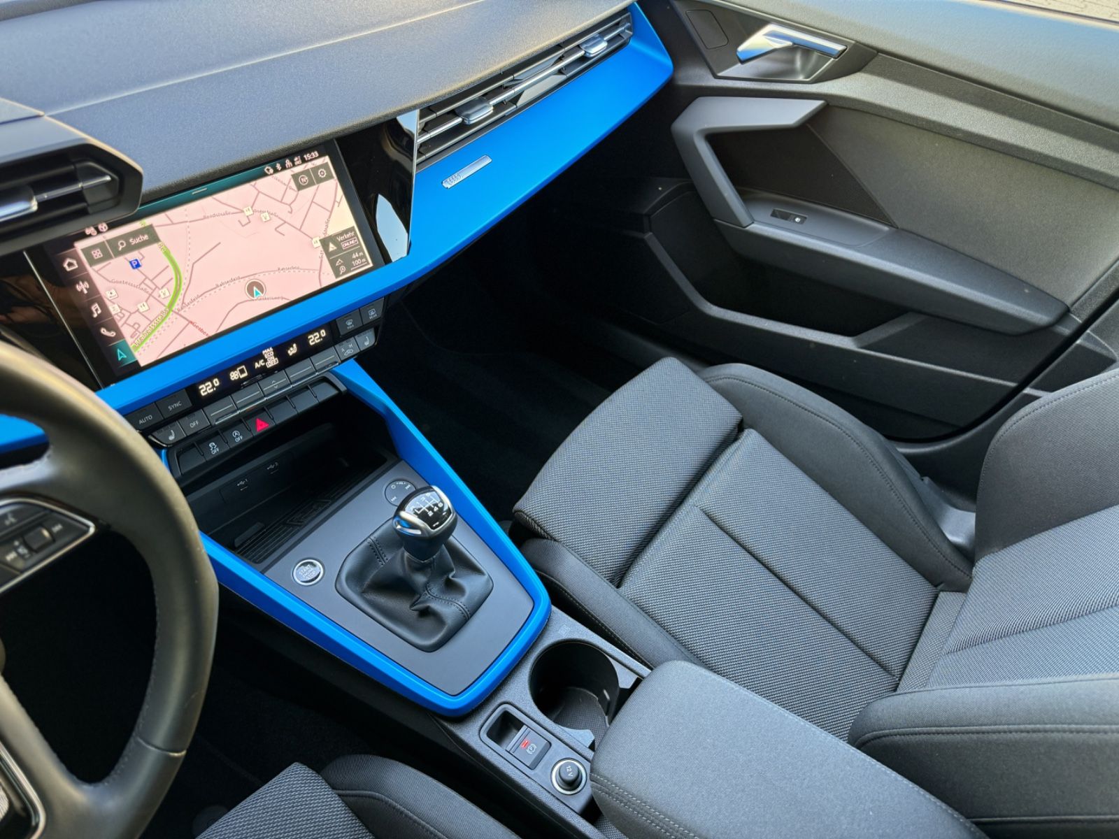 Fahrzeugabbildung Audi A3 Sportback 35 TDI Advanced *NAVI|PDC|TEL*