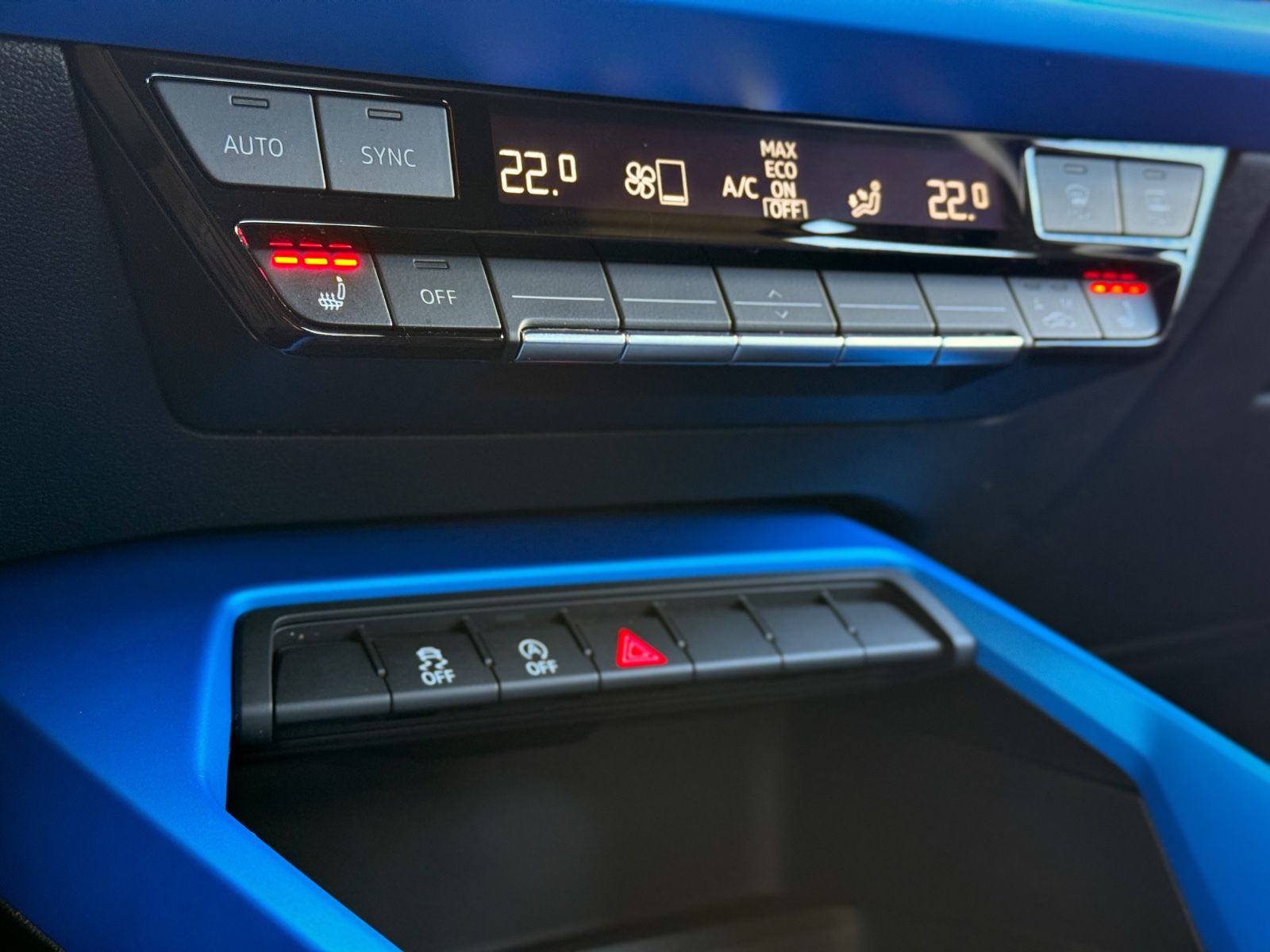 Fahrzeugabbildung Audi A3 Sportback 35 TDI Advanced *NAVI|PDC|TEL*