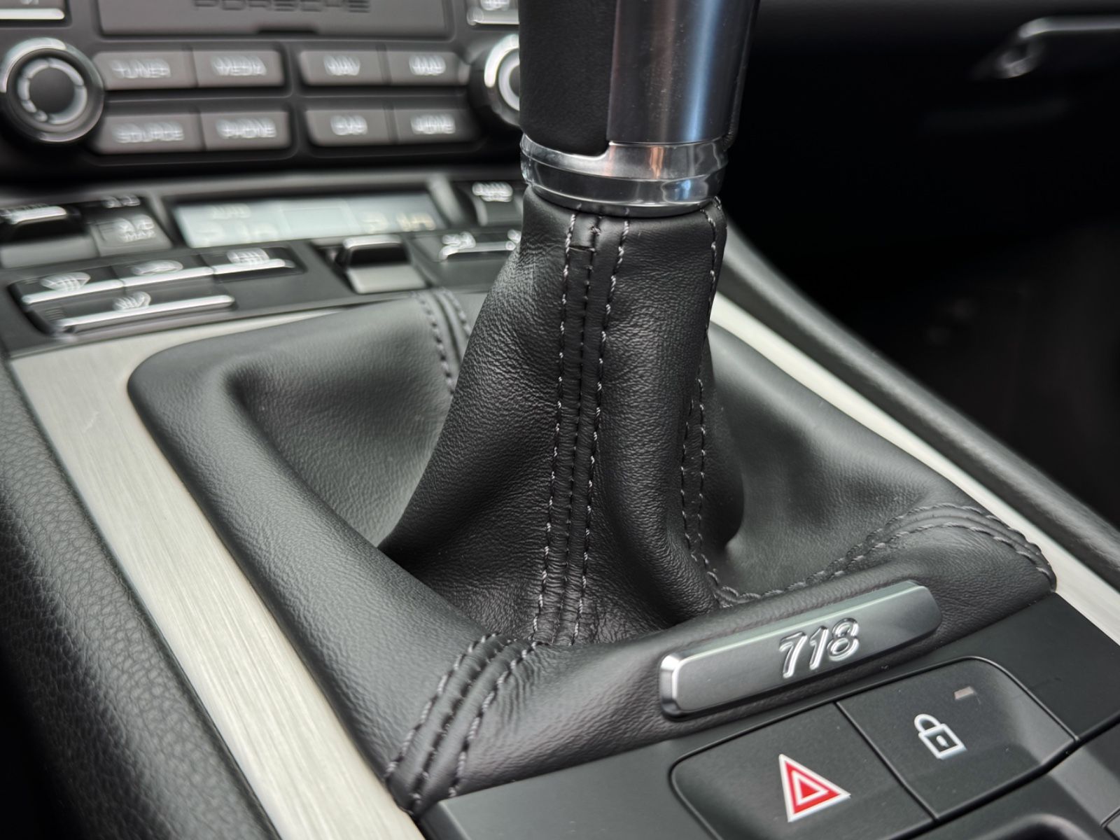 Fahrzeugabbildung Porsche Boxster 718 *BI-XENON|20"ALU|PASM|CAM|BOSE|NAVI*