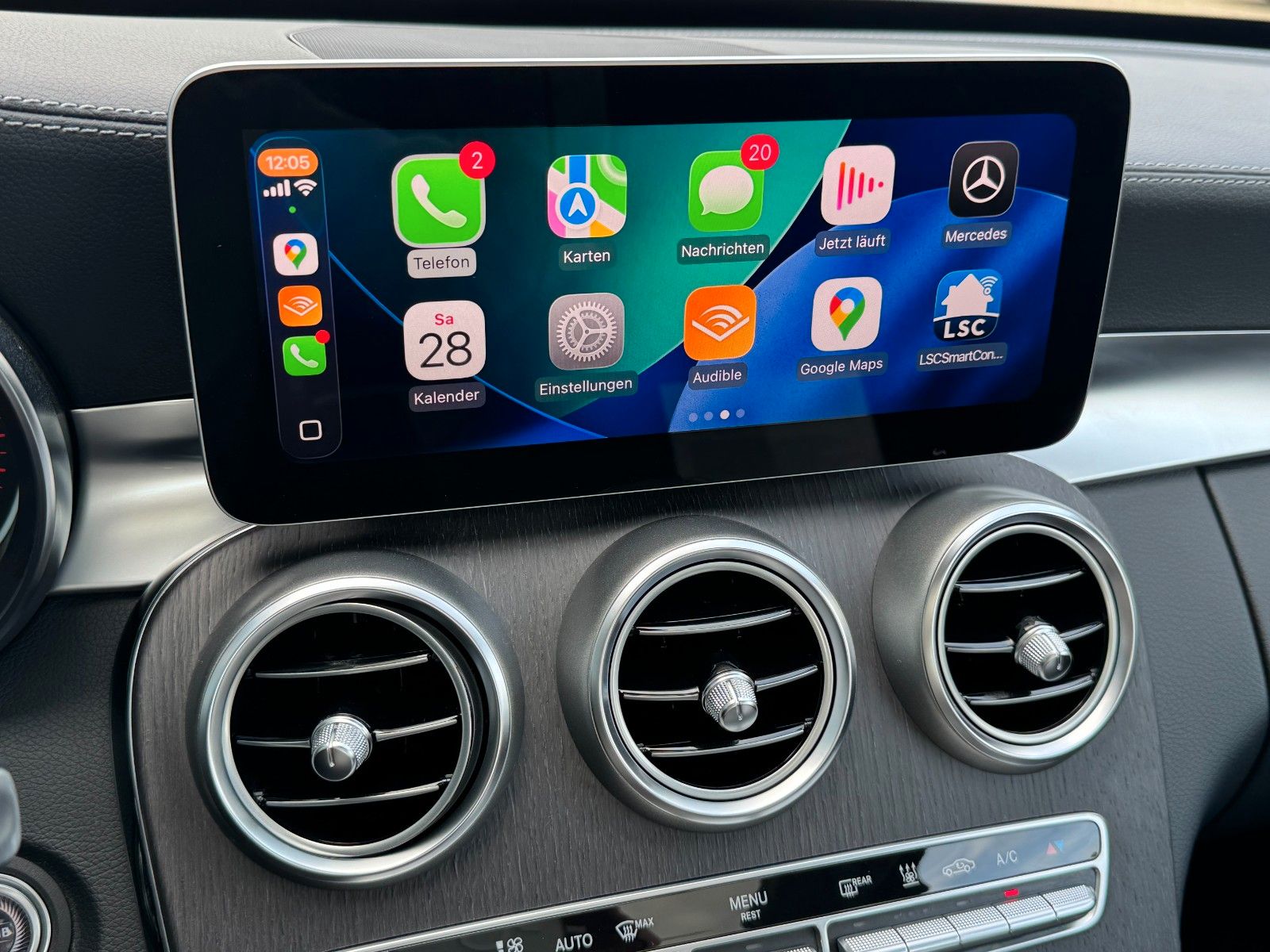 Fahrzeugabbildung Mercedes-Benz C 180 Avantgade Business*STANDHEIZUNG|NAVI|PANO*