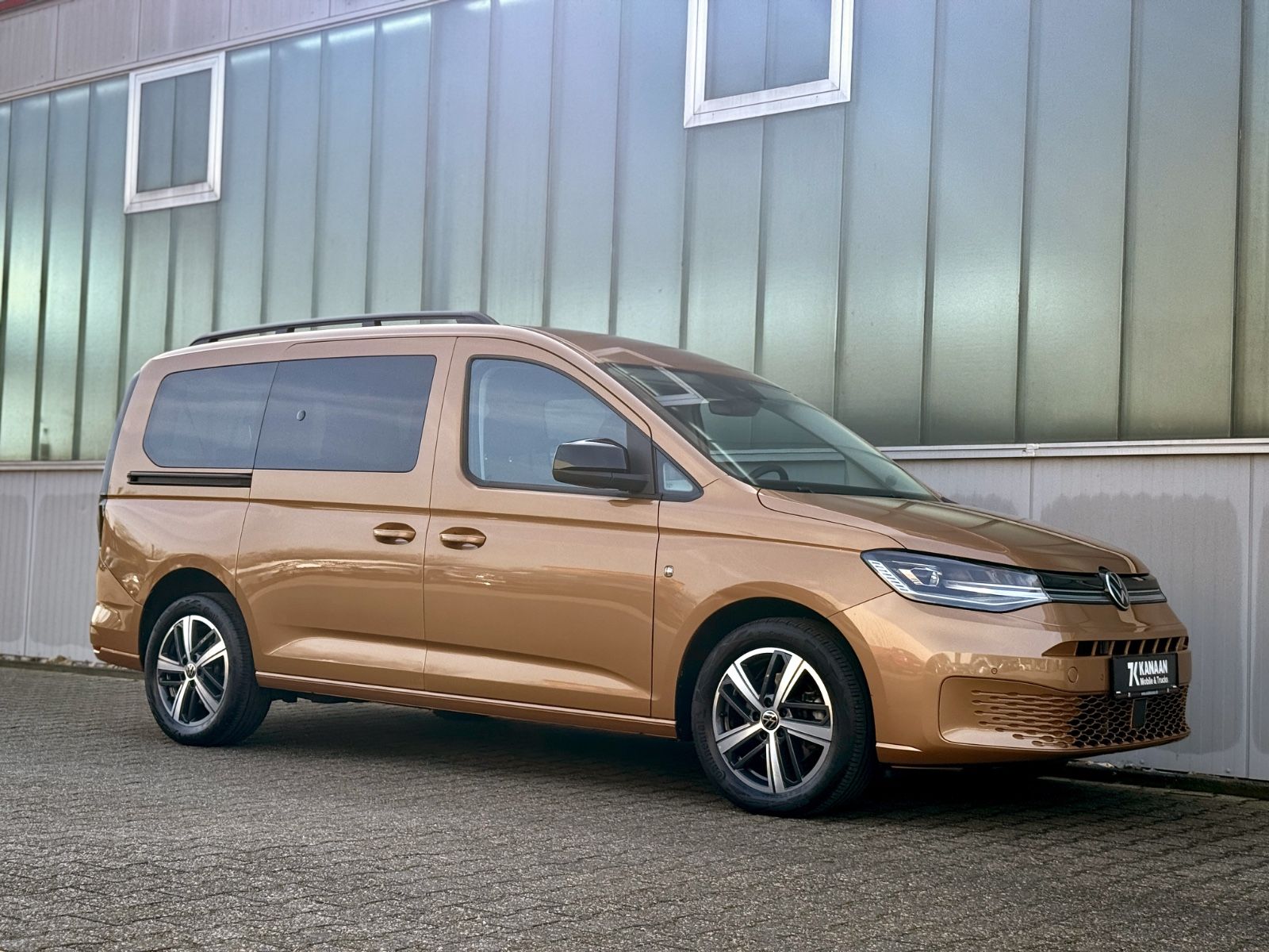 Fahrzeugabbildung Volkswagen Caddy Maxi 2.0TDI Life Maxi*7-SITZER|NAV|ACC|LED