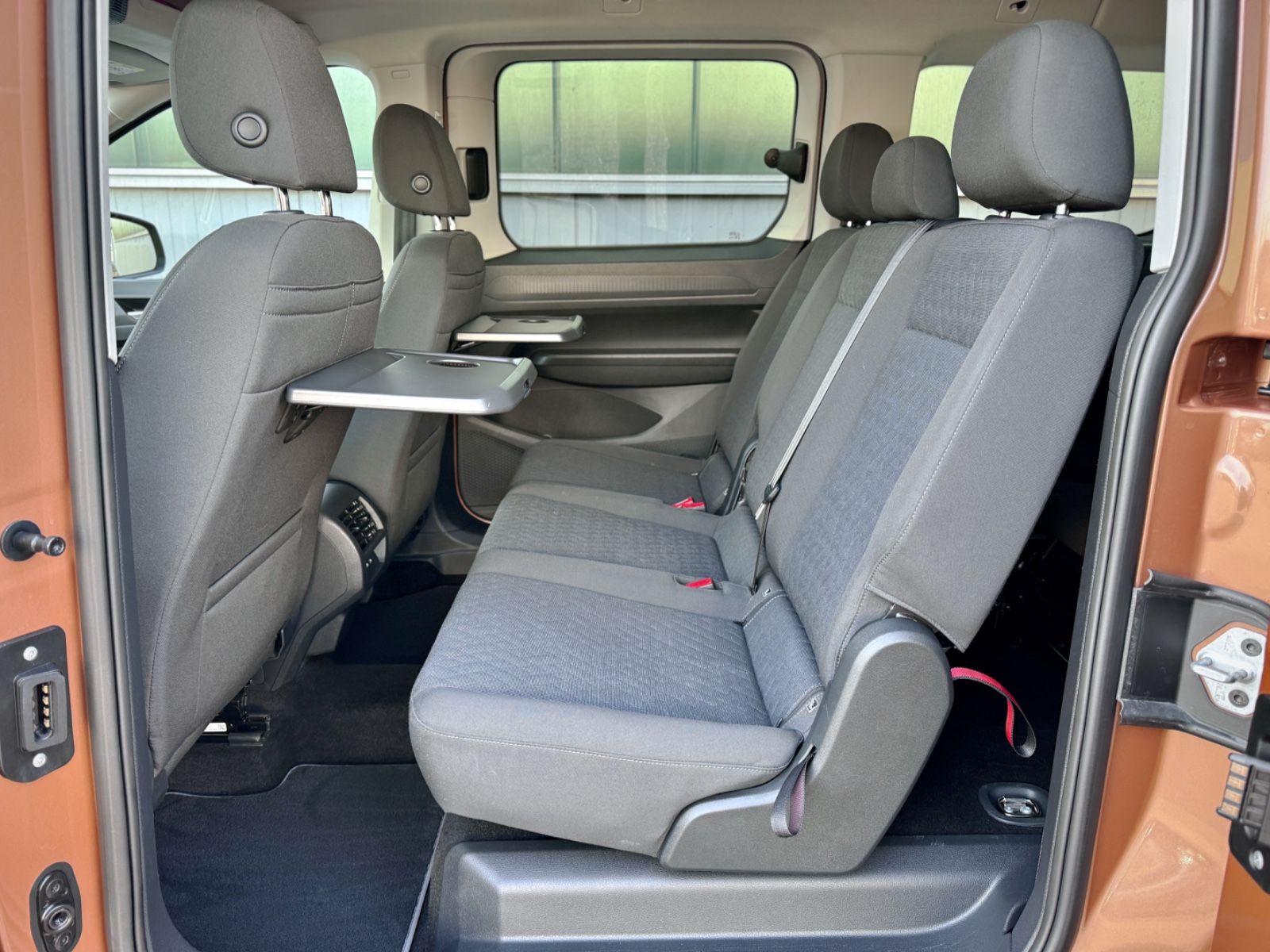 Fahrzeugabbildung Volkswagen Caddy Maxi 2.0TDI Life Maxi*7-SITZER|NAV|ACC|LED