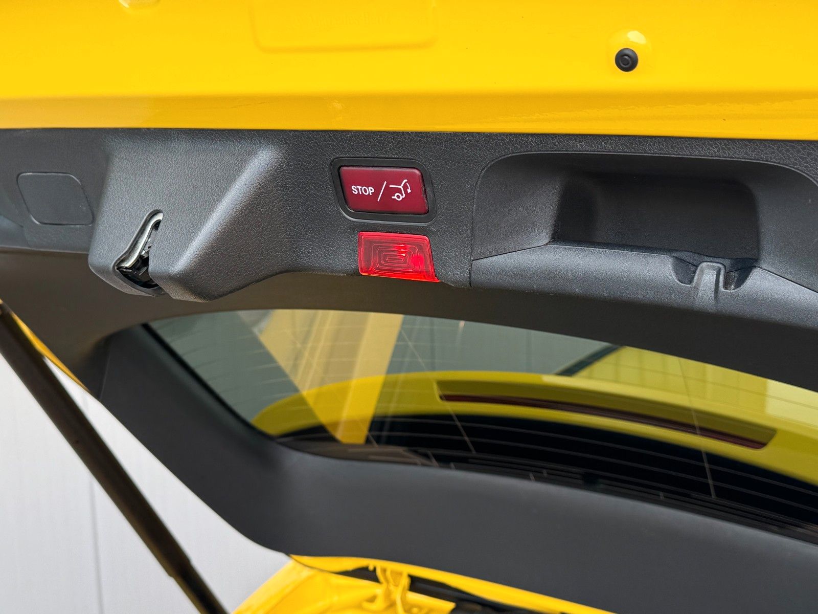 Fahrzeugabbildung Mercedes-Benz CLA 180 7G-DCT Shooting Brake AMG-LINE*LED|NAVI*