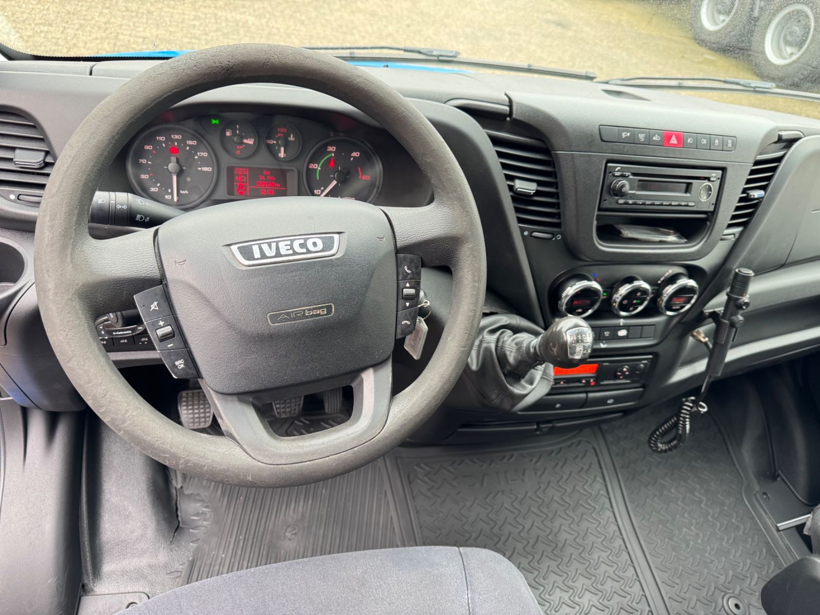 Fahrzeugabbildung Iveco Daily Kasten 50 C 170 Werkstattwagen SORTIMO