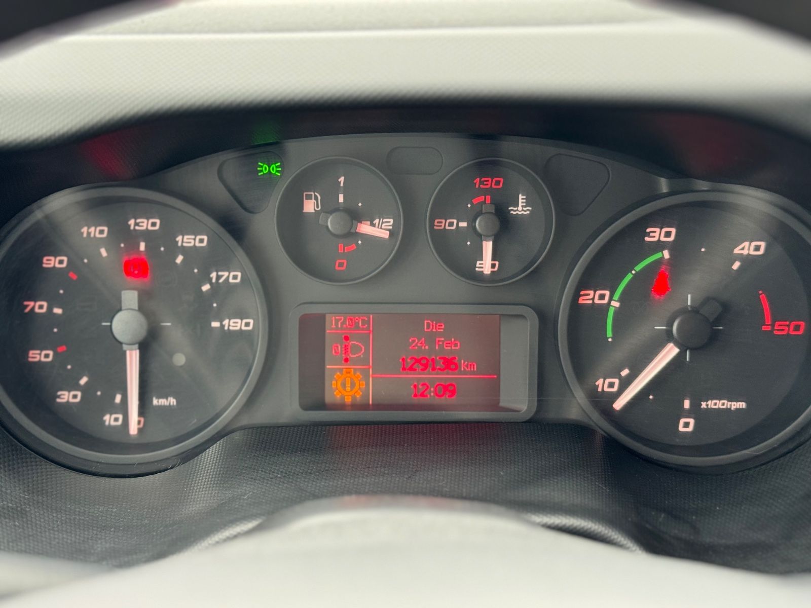 Fahrzeugabbildung Iveco Daily Kasten 50 C 170 Werkstattwagen SORTIMO