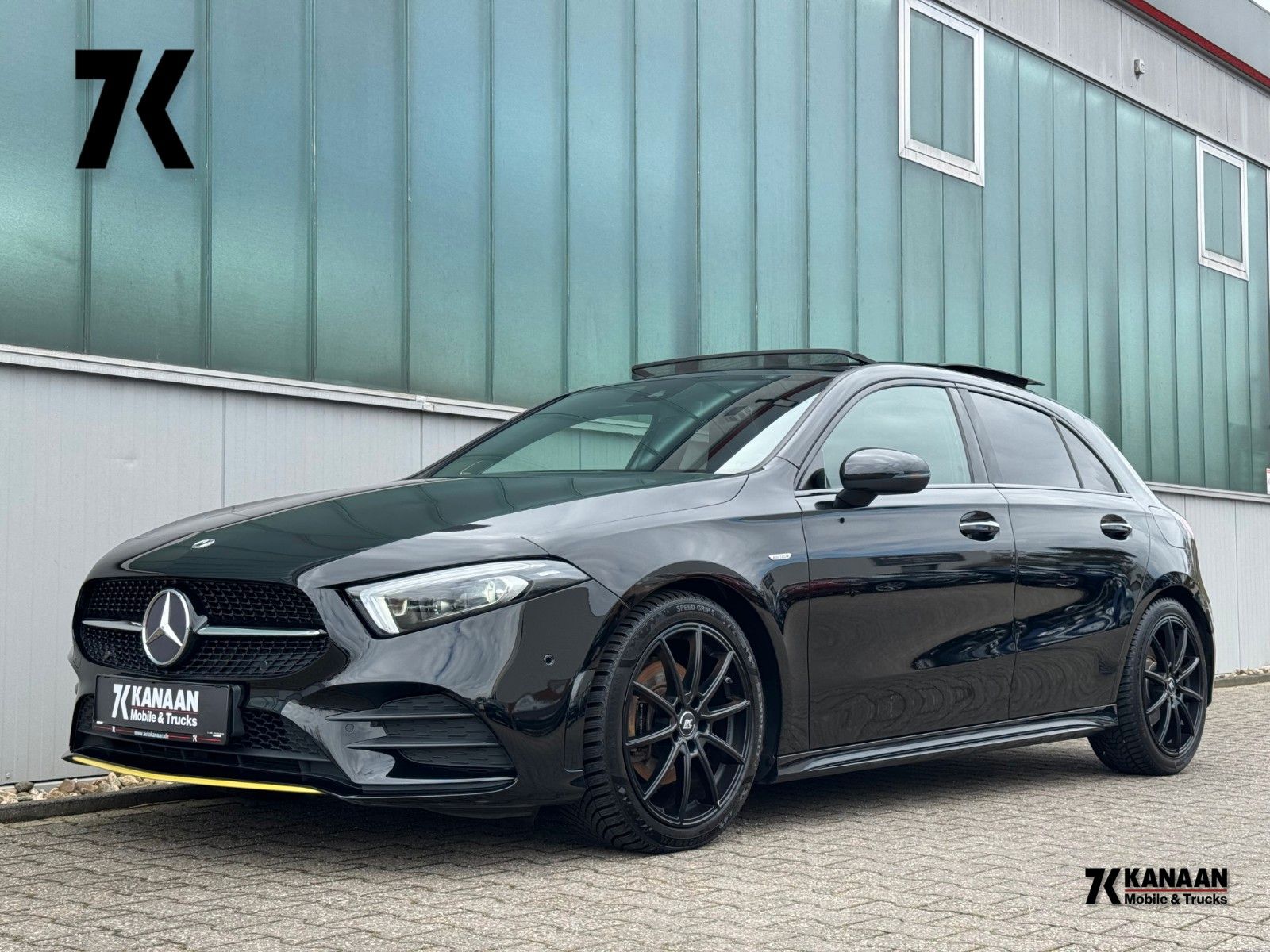 Fahrzeugabbildung Mercedes-Benz A 200 AMG-Line Edition 1 *PANO|LED|NAV|HIFI|CAM*