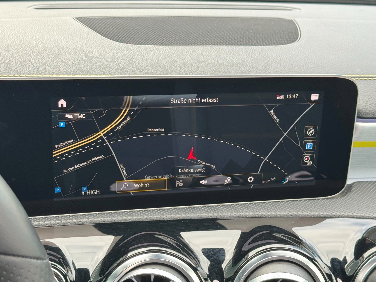 Fahrzeugabbildung Mercedes-Benz A 200 AMG-Line Edition 1 *PANO|LED|NAV|HIFI|CAM*