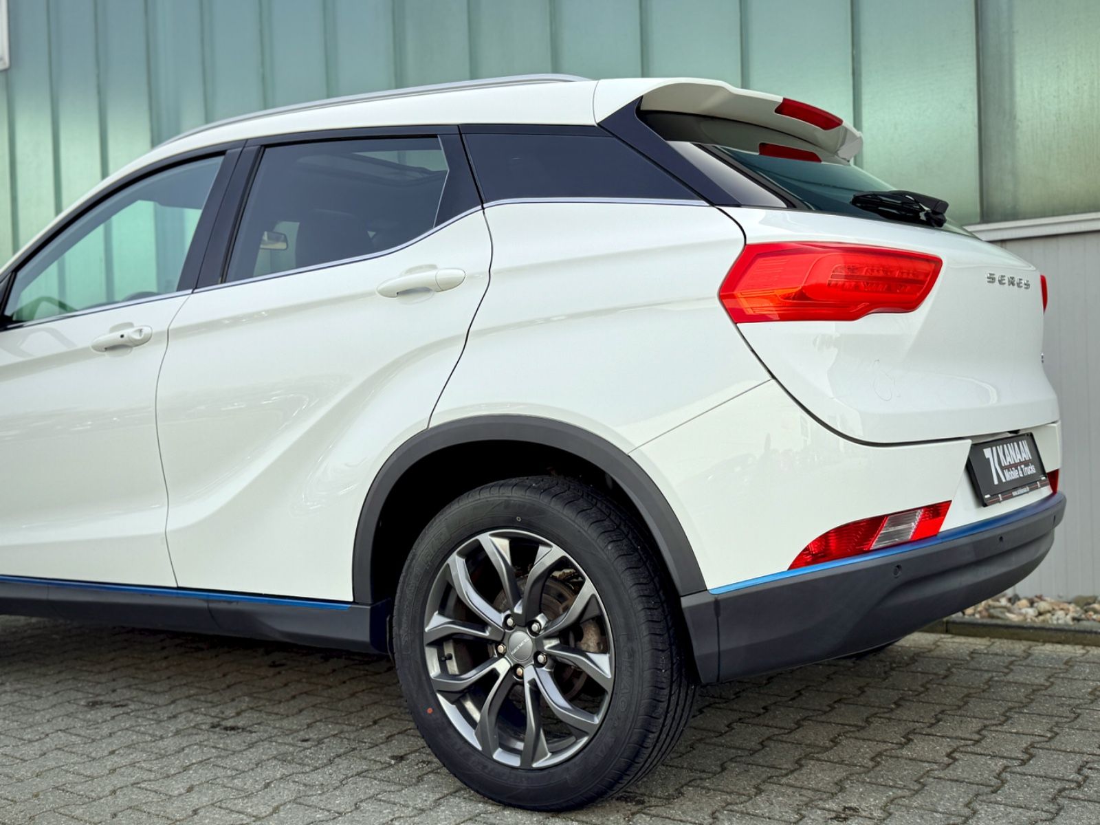 Fahrzeugabbildung DFSK Seres 3 Luxury *360°|PANORAMA|NAVI*