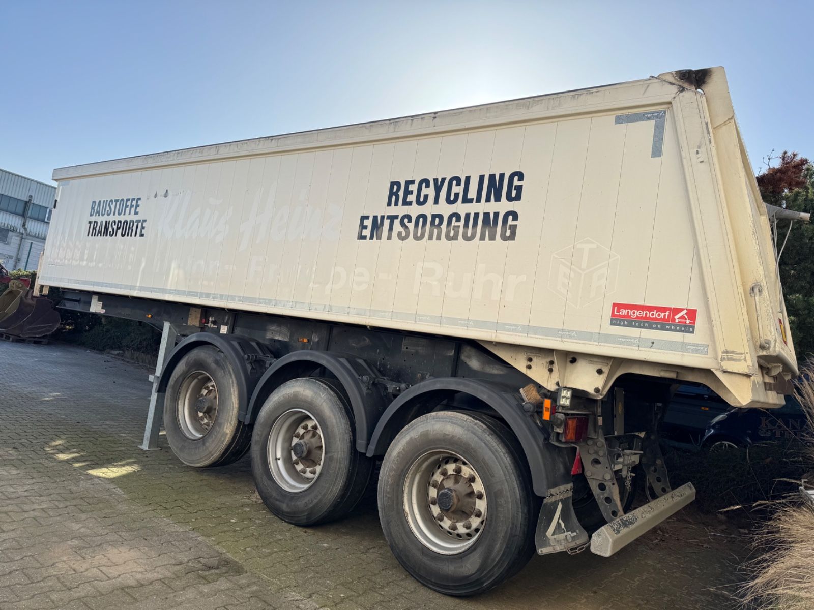 Fahrzeugabbildung Langendorf SKA 24/30  ALU Mulden Kipper  26m³  Liftachse