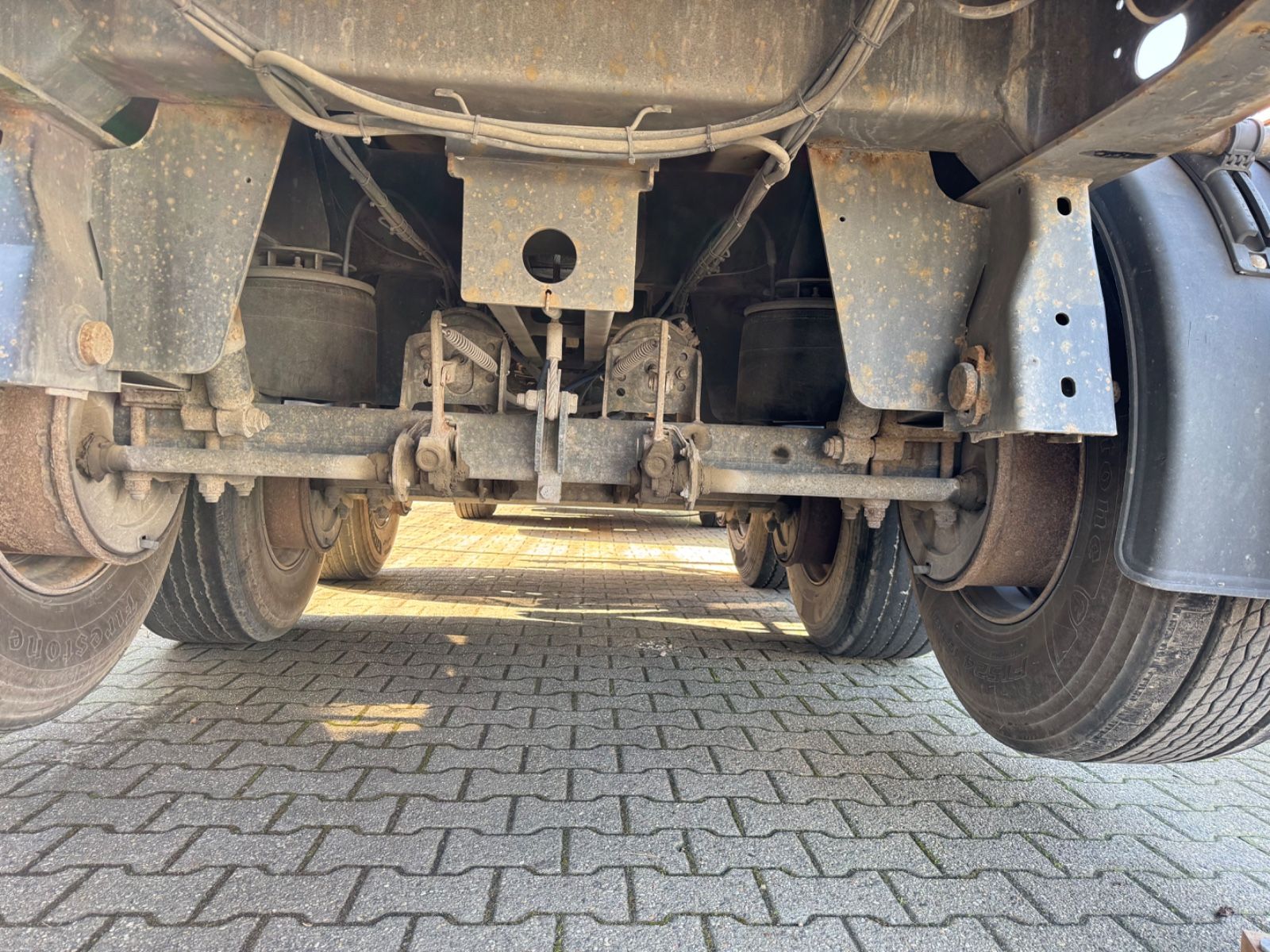 Fahrzeugabbildung Langendorf SKS HS 24/30 StahlMulden Kipper  26m³  Hardox