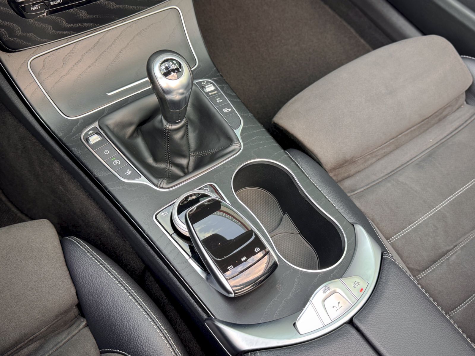 Fahrzeugabbildung Mercedes-Benz C 180 Cabriolet AMG-Line *NAV|ASSIST|CAM|AIRCAP*