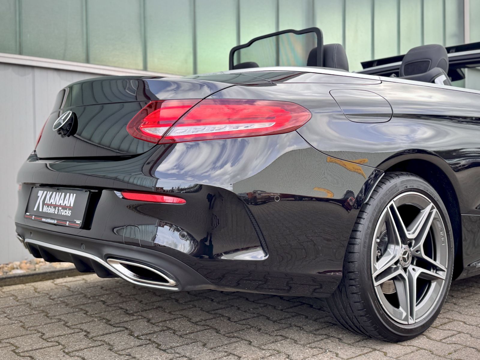 Fahrzeugabbildung Mercedes-Benz C 180 Cabriolet AMG-Line *NAV|ASSIST|CAM|AIRCAP*