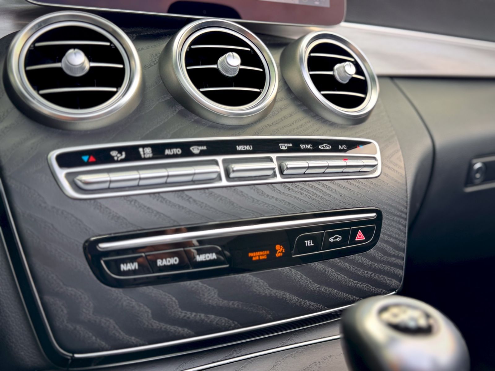 Fahrzeugabbildung Mercedes-Benz C 180 Cabriolet AMG-Line *NAV|ASSIST|CAM|AIRCAP*