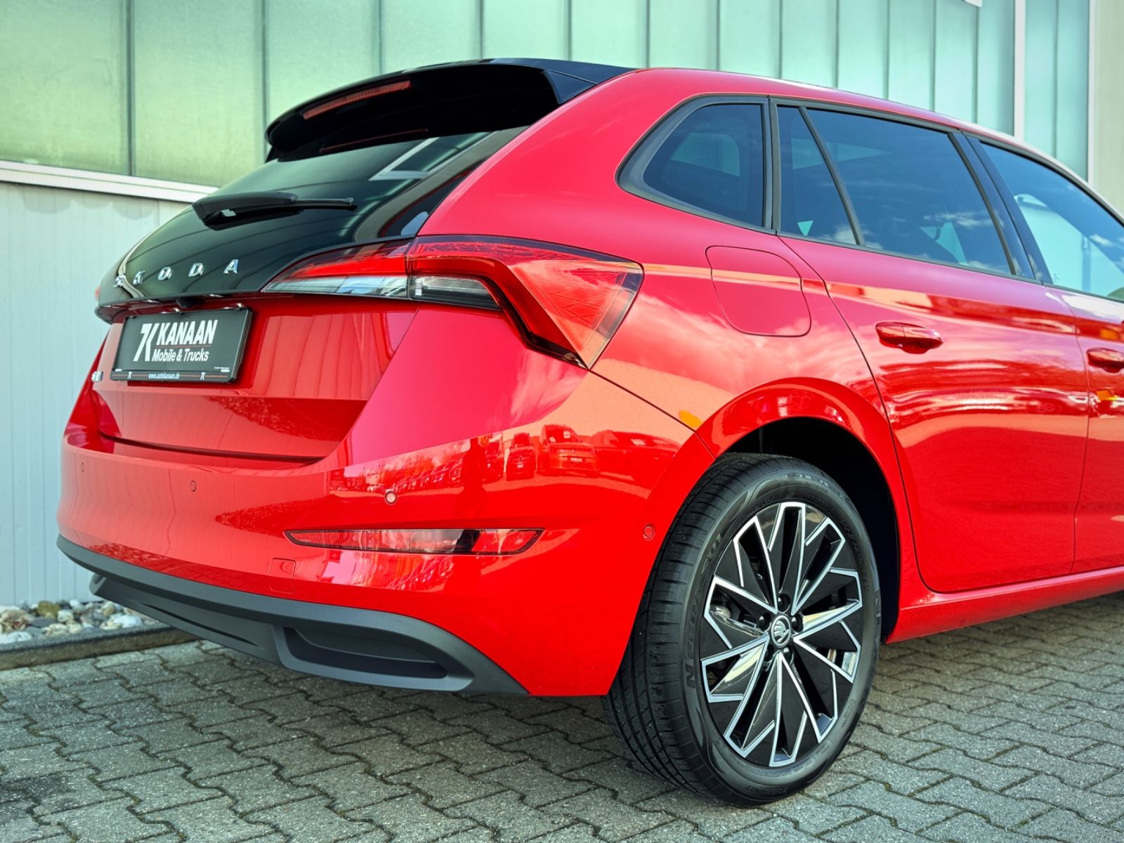 Fahrzeugabbildung SKODA Scala 1.5 Style*PANO|NAV|CAM|LED|SPORT|AMBIENTE*