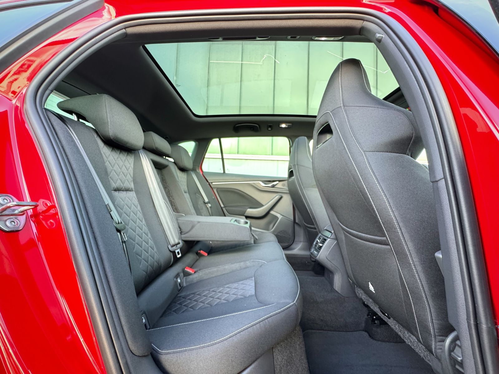 Fahrzeugabbildung SKODA Scala 1.5 Style*PANO|NAV|CAM|LED|SPORT|AMBIENTE*