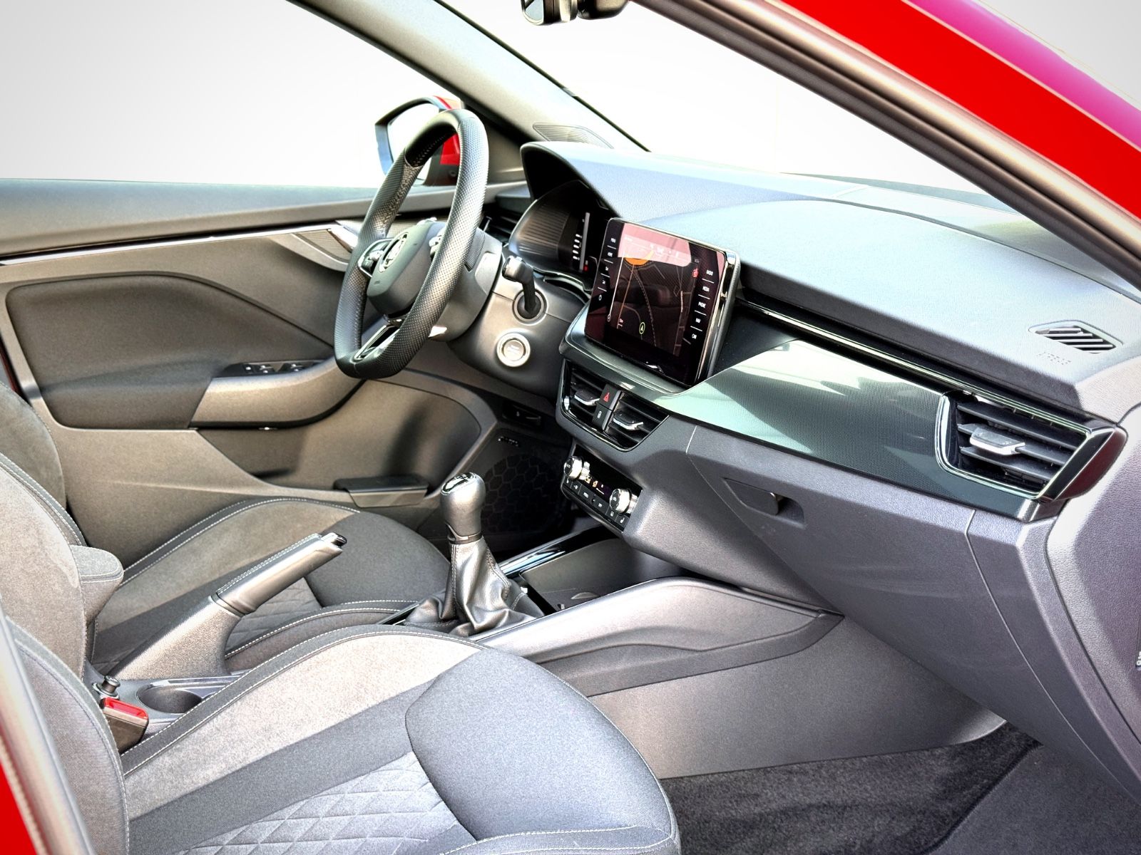 Fahrzeugabbildung SKODA Scala 1.5 Style*PANO|NAV|CAM|LED|SPORT|AMBIENTE*