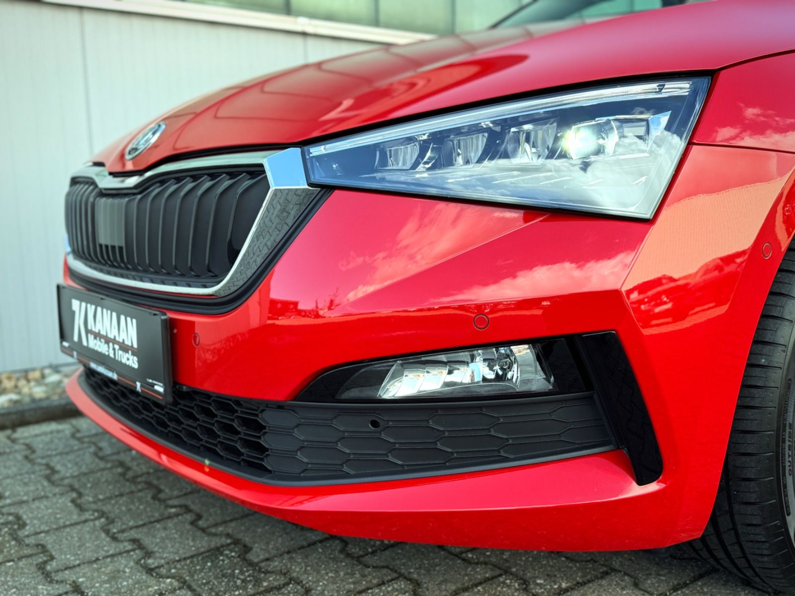 Fahrzeugabbildung SKODA Scala 1.5 Style*PANO|NAV|CAM|LED|SPORT|AMBIENTE*