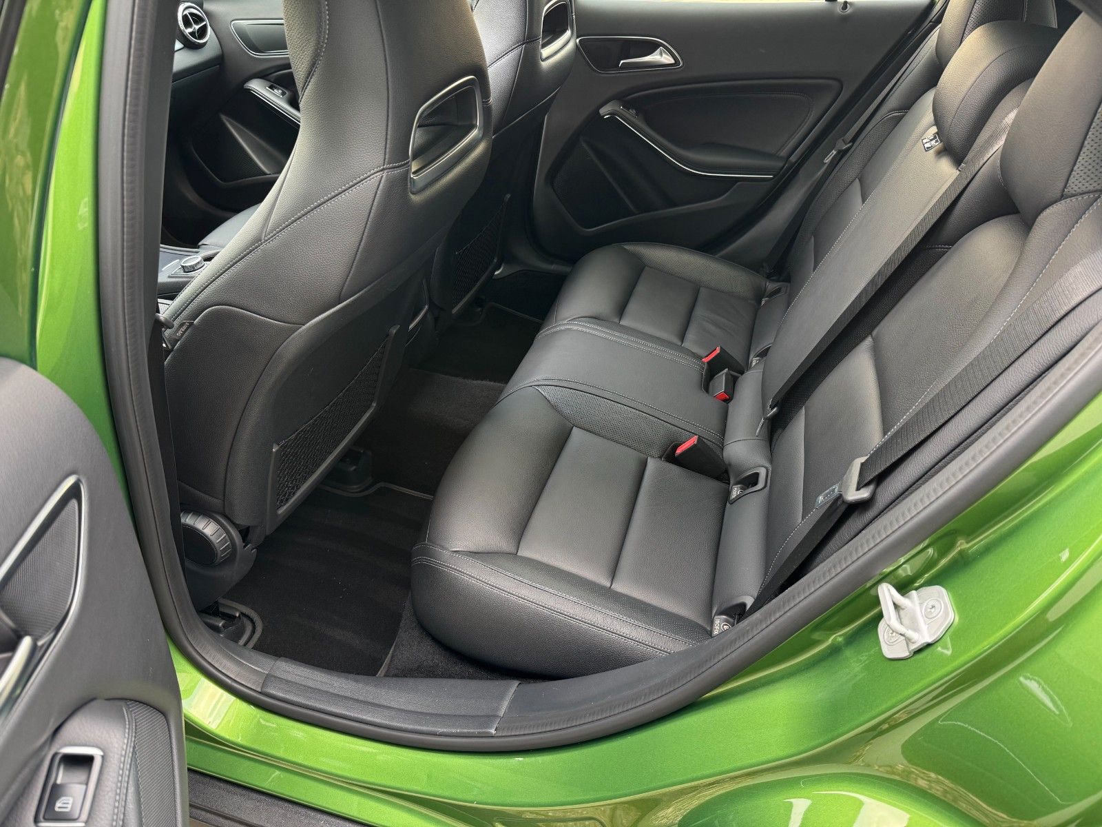 Fahrzeugabbildung Mercedes-Benz GLA 200 CDI / d Urban *PANORAMA|CAM|XENON*