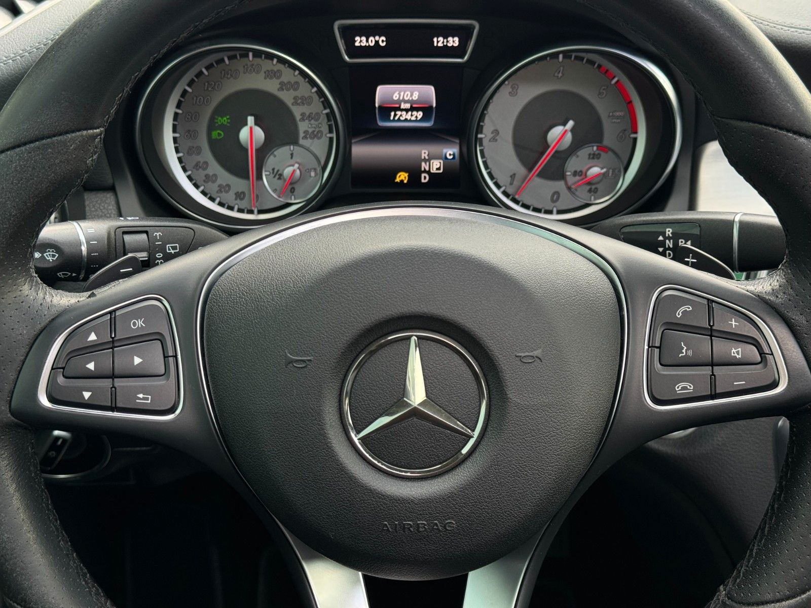 Fahrzeugabbildung Mercedes-Benz GLA 200 CDI / d Urban *PANORAMA|CAM|XENON*