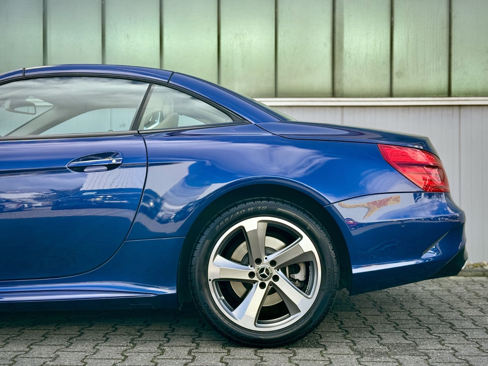 Fahrzeugabbildung Mercedes-Benz SL 400 9G Roadster *1.HAND|AMG|ASSIST|NAVI|CAM*