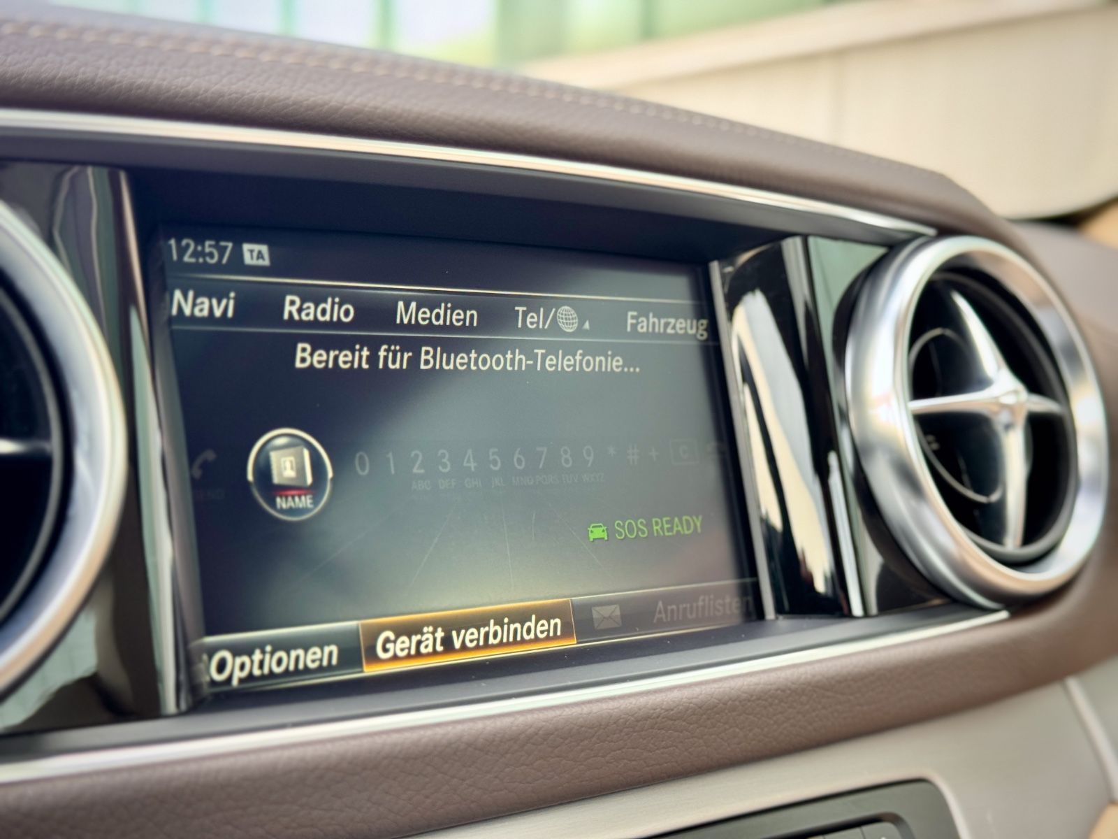 Fahrzeugabbildung Mercedes-Benz SL 400 9G Roadster *1.HAND|AMG|ASSIST|NAVI|CAM*