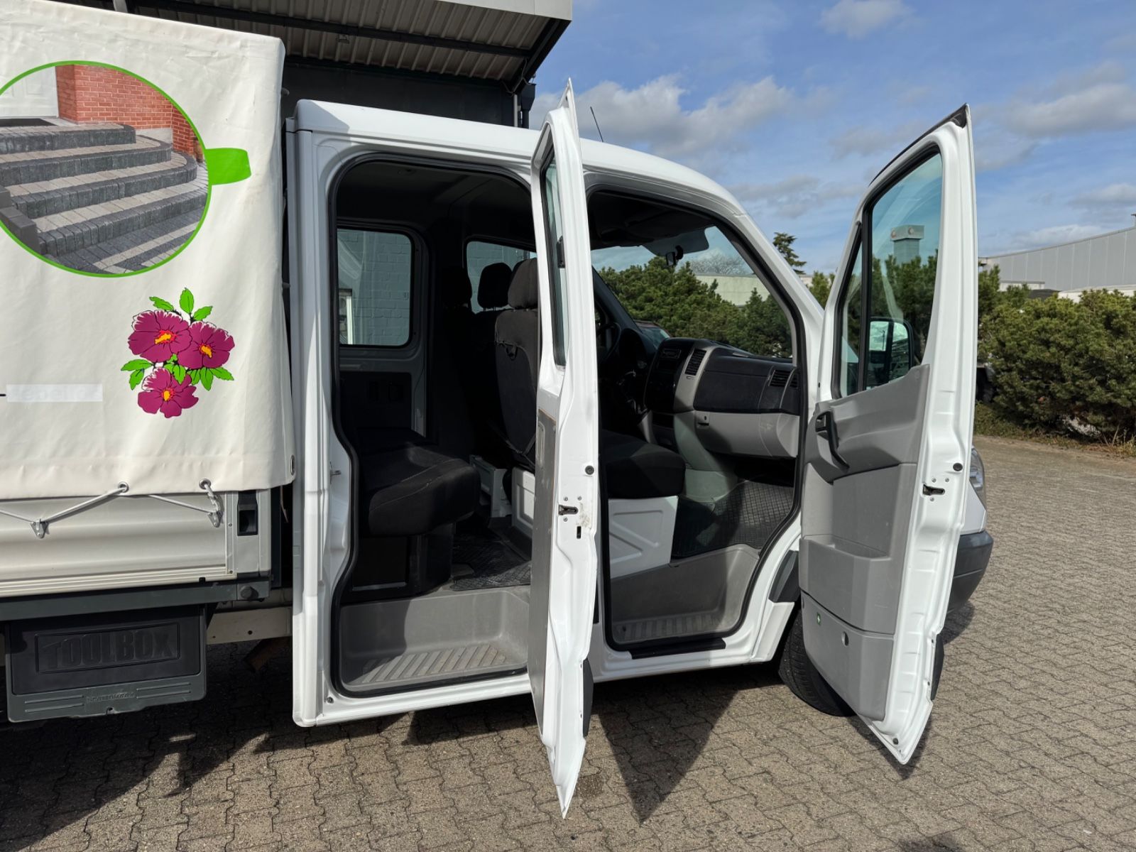 Fahrzeugabbildung Mercedes-Benz 316 CDI Sprinter Pritsche+Plane DoKa 7-Sitzer