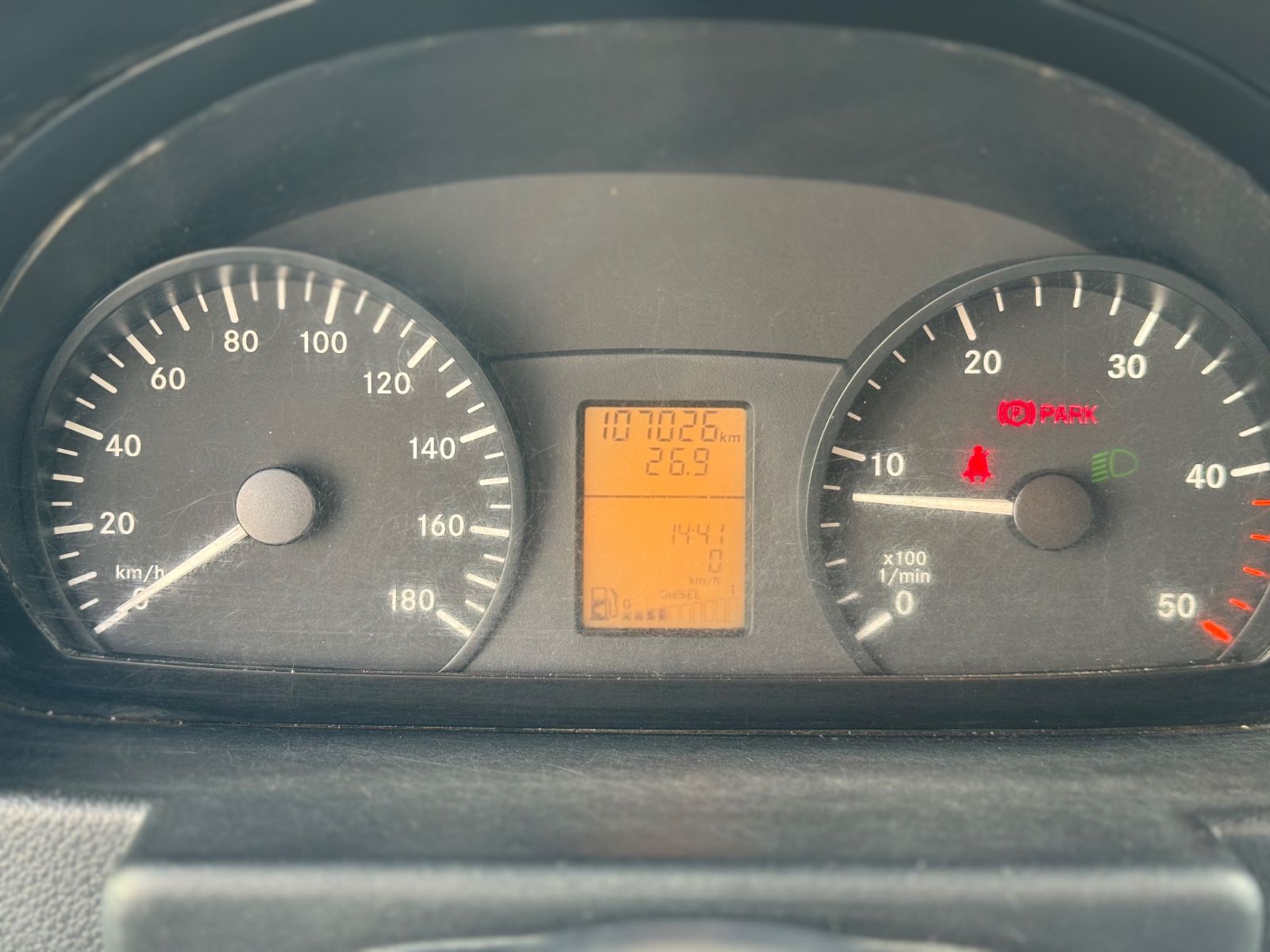 Fahrzeugabbildung Mercedes-Benz 316 CDI Sprinter Pritsche+Plane DoKa 7-Sitzer