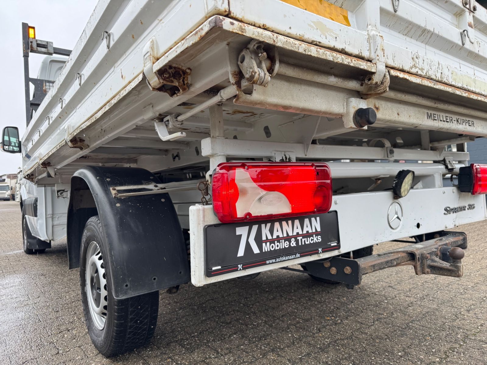 Fahrzeugabbildung Mercedes-Benz Sprinter II 316 CDI Meiller Kipper Kran