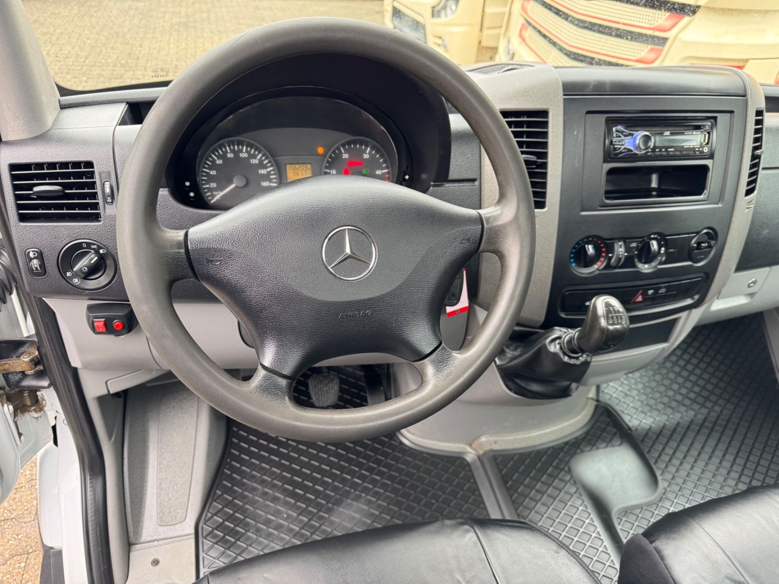 Fahrzeugabbildung Mercedes-Benz Sprinter II 316 CDI Meiller Kipper Kran