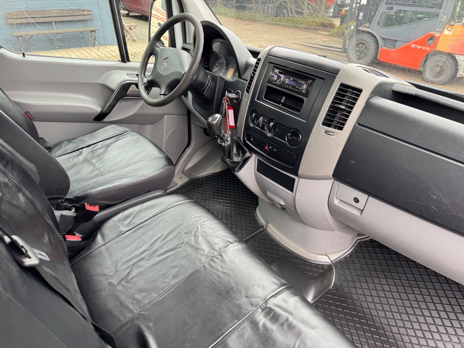 Fahrzeugabbildung Mercedes-Benz Sprinter II 316 CDI Meiller Kipper Kran