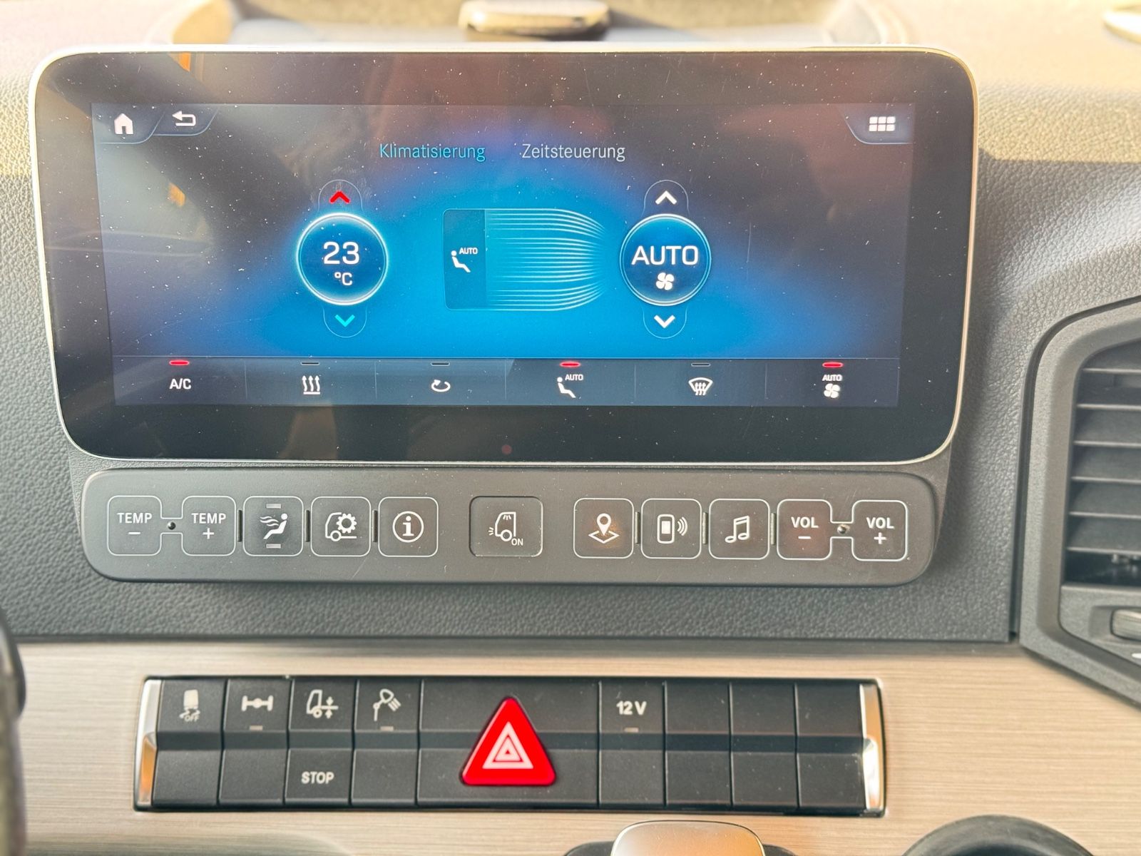 Fahrzeugabbildung Mercedes-Benz 1848 L  Actros 5 GigaSpace  ÖlRetarder TÜV NEU