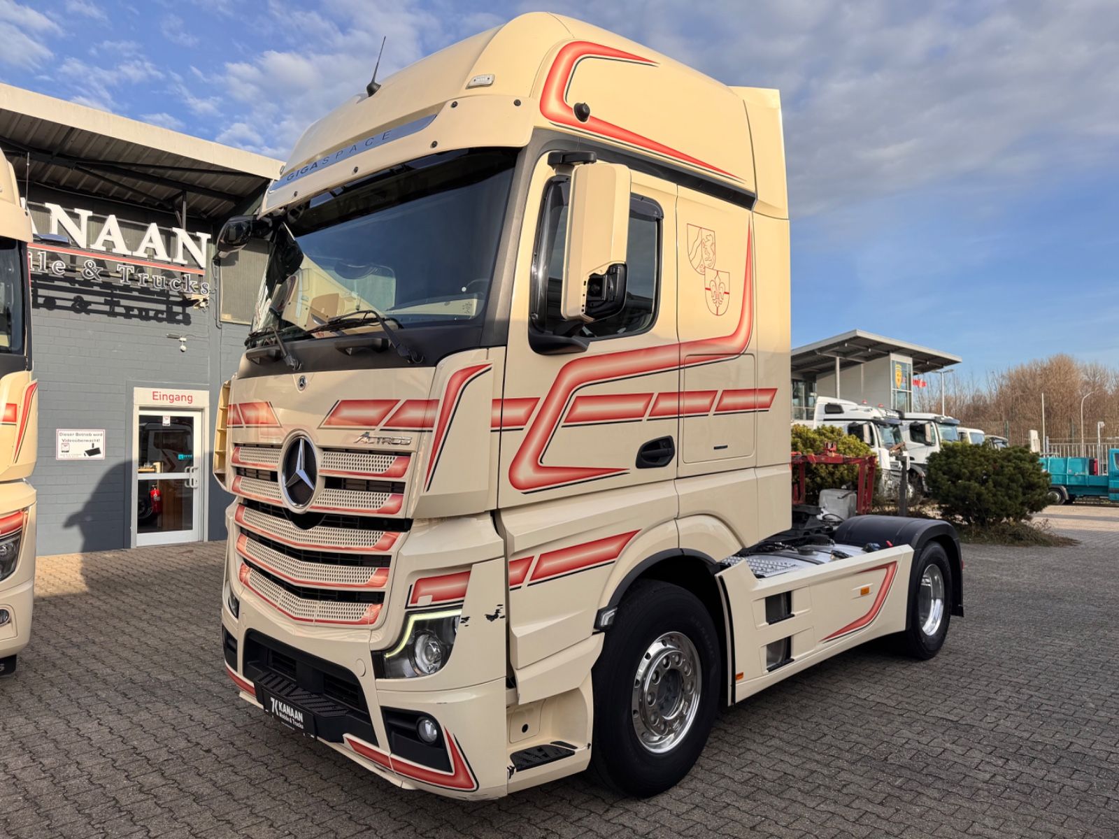 Fahrzeugabbildung Mercedes-Benz 1848 L  Actros 5 GigaSpace  ÖlRetarder TÜV NEU