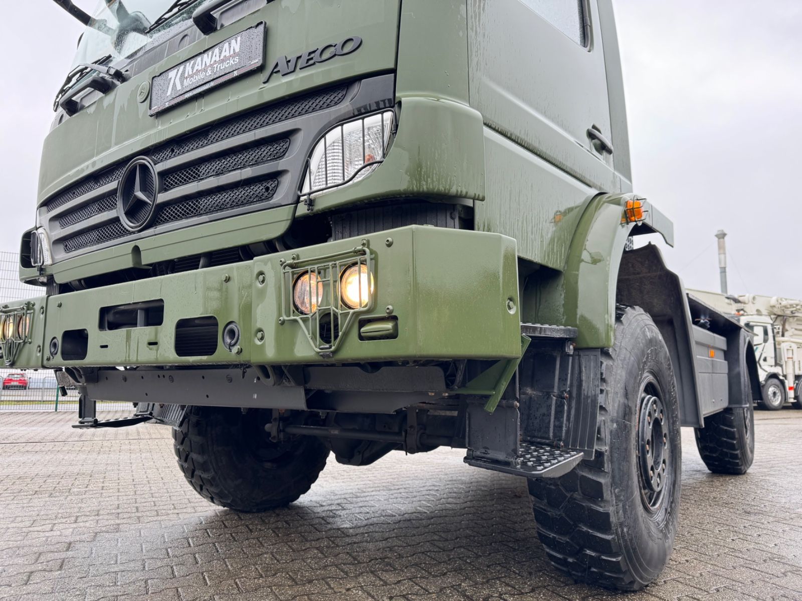 Fahrzeugabbildung Mercedes-Benz 1018 Atego 4x4 Allrad Miltär Camper (818)