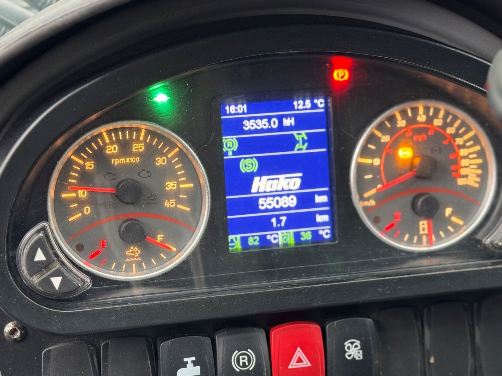 Fahrzeugabbildung Hako Citymaster 2200 Sweeper Kehrmaschine