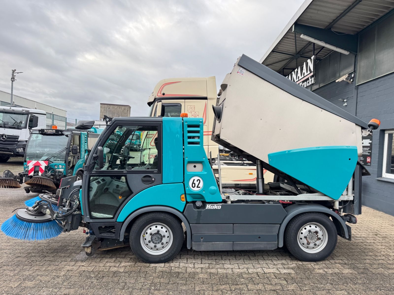 Fahrzeugabbildung Hako Citymaster 2200 Kehrmaschine Sweeper