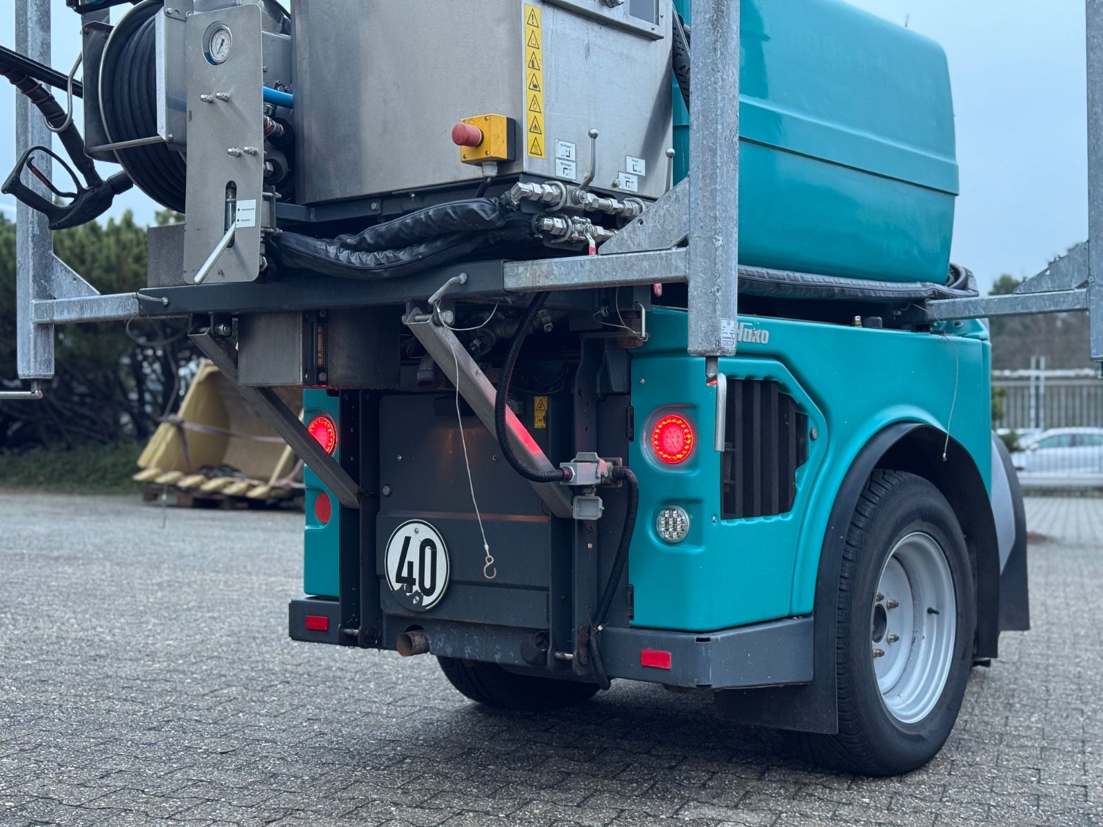 Fahrzeugabbildung Hako CityMaster 1600 Unkraut Heißwasser Dampf  REINEX