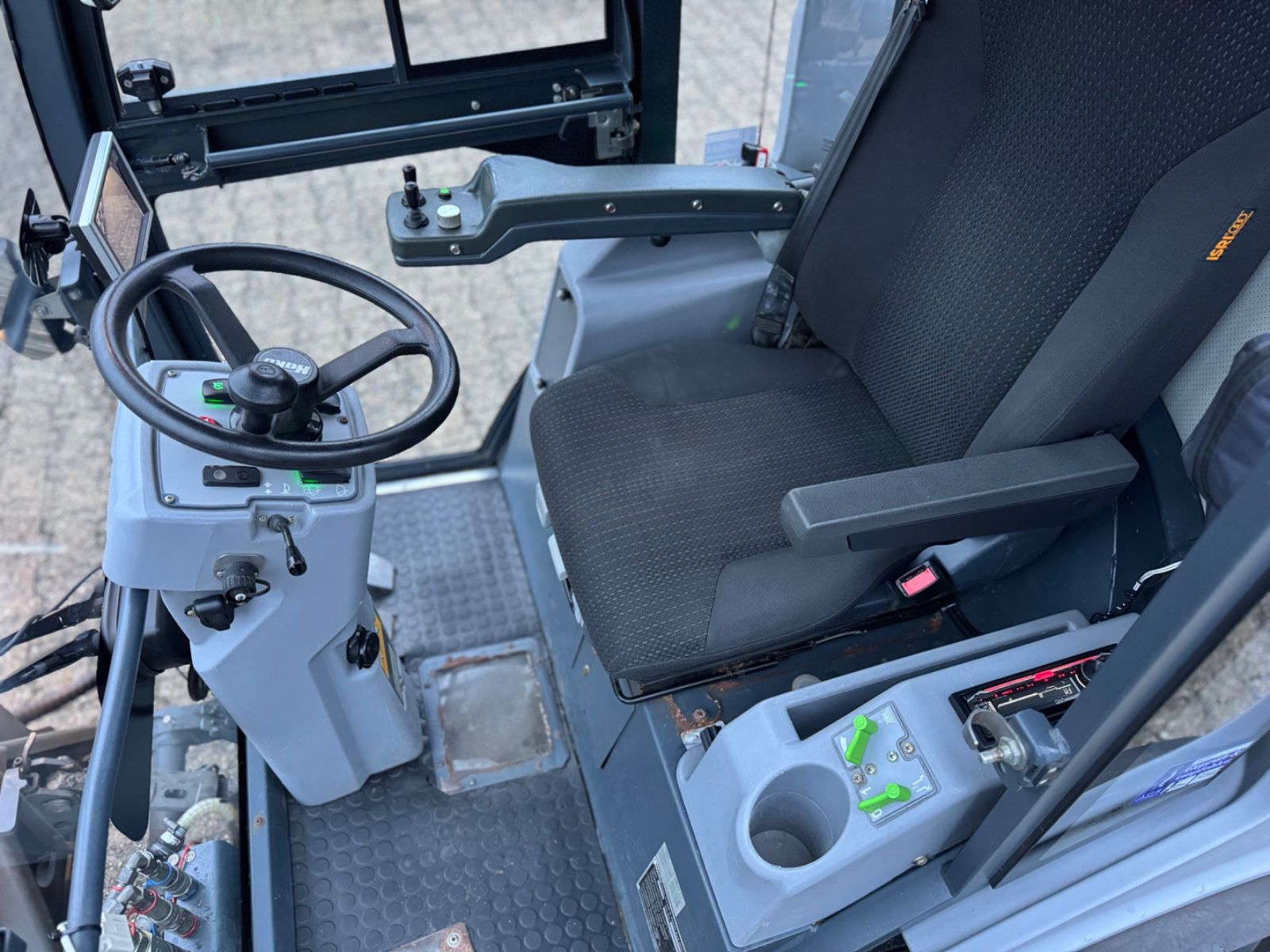 Fahrzeugabbildung Hako CityMaster 1600 Unkraut Heißwasser Dampf  REINEX