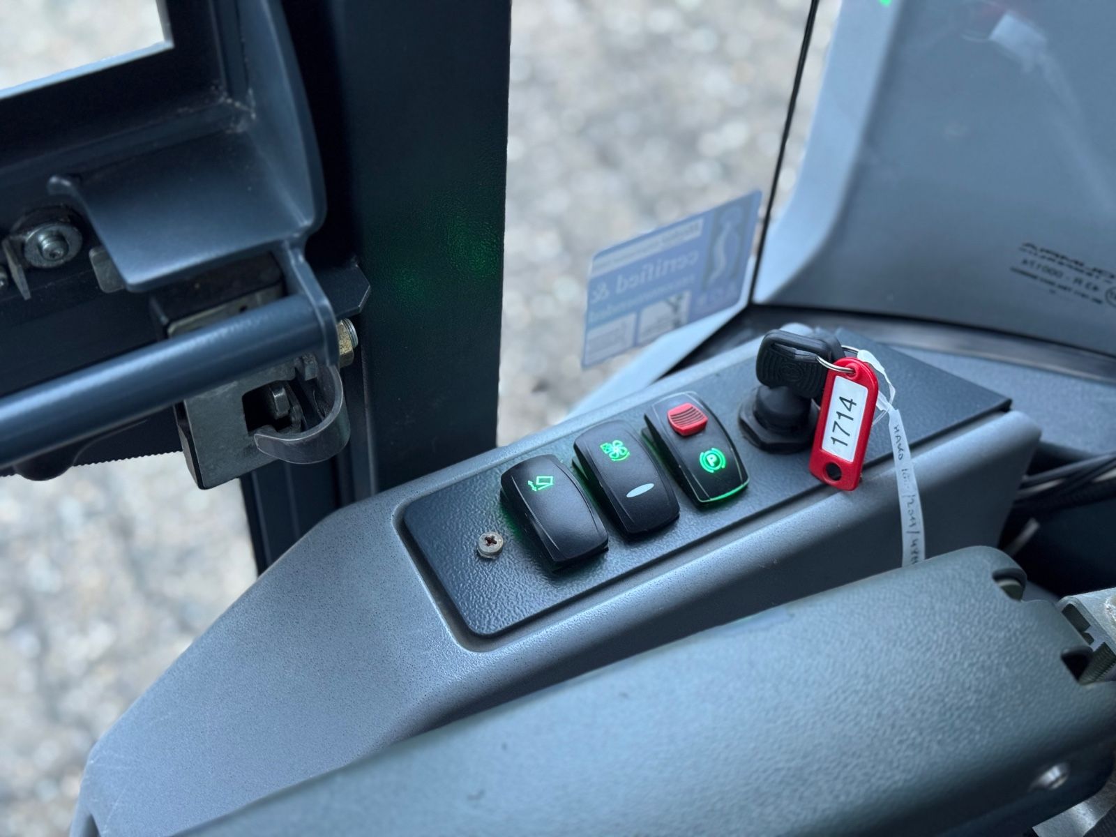 Fahrzeugabbildung Hako CityMaster 1600 Unkraut Heißwasser Dampf  REINEX