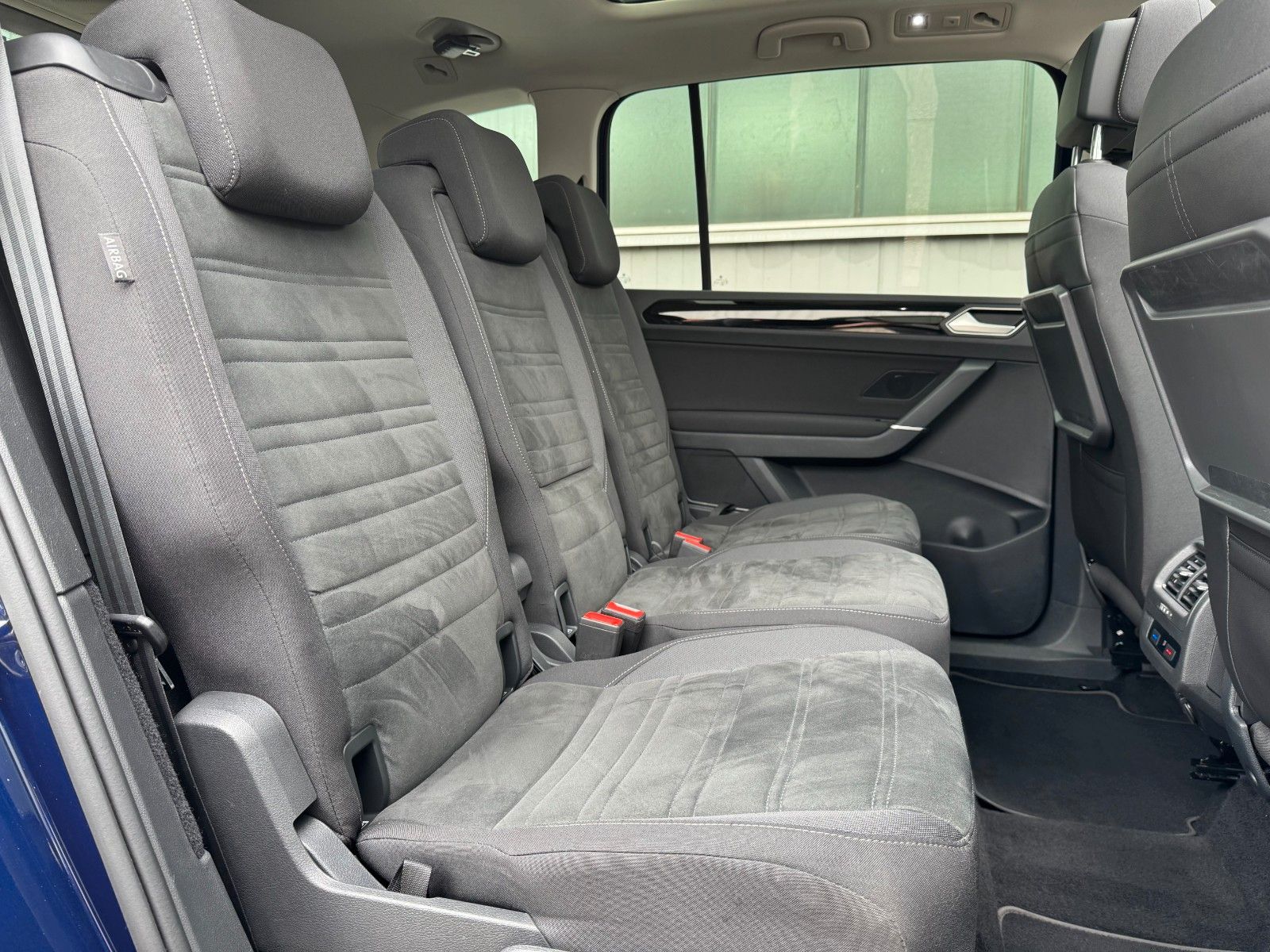 Fahrzeugabbildung Volkswagen Touran 1.5 TSI Highline*7-SITZE|AHK|PANO|ASSIST*