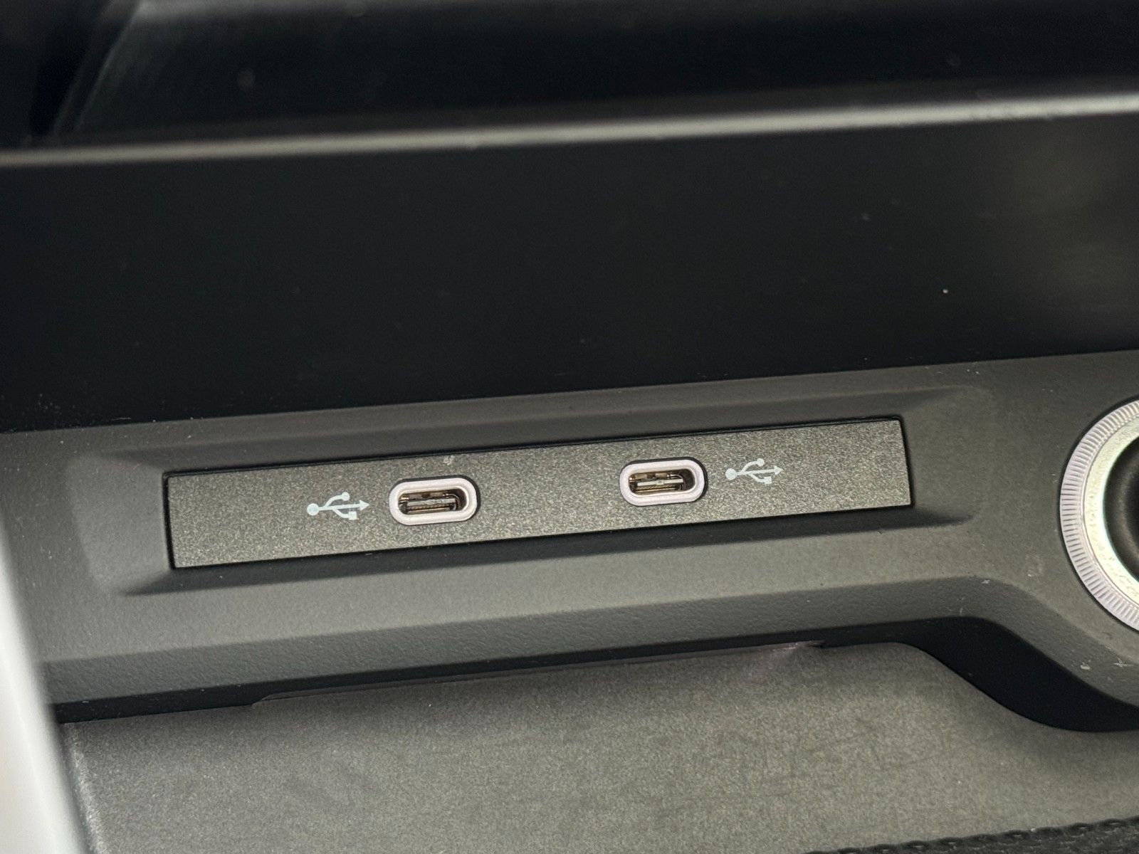 Fahrzeugabbildung Volkswagen Touran 1.5 TSI Highline*7-SITZE|AHK|PANO|ASSIST*