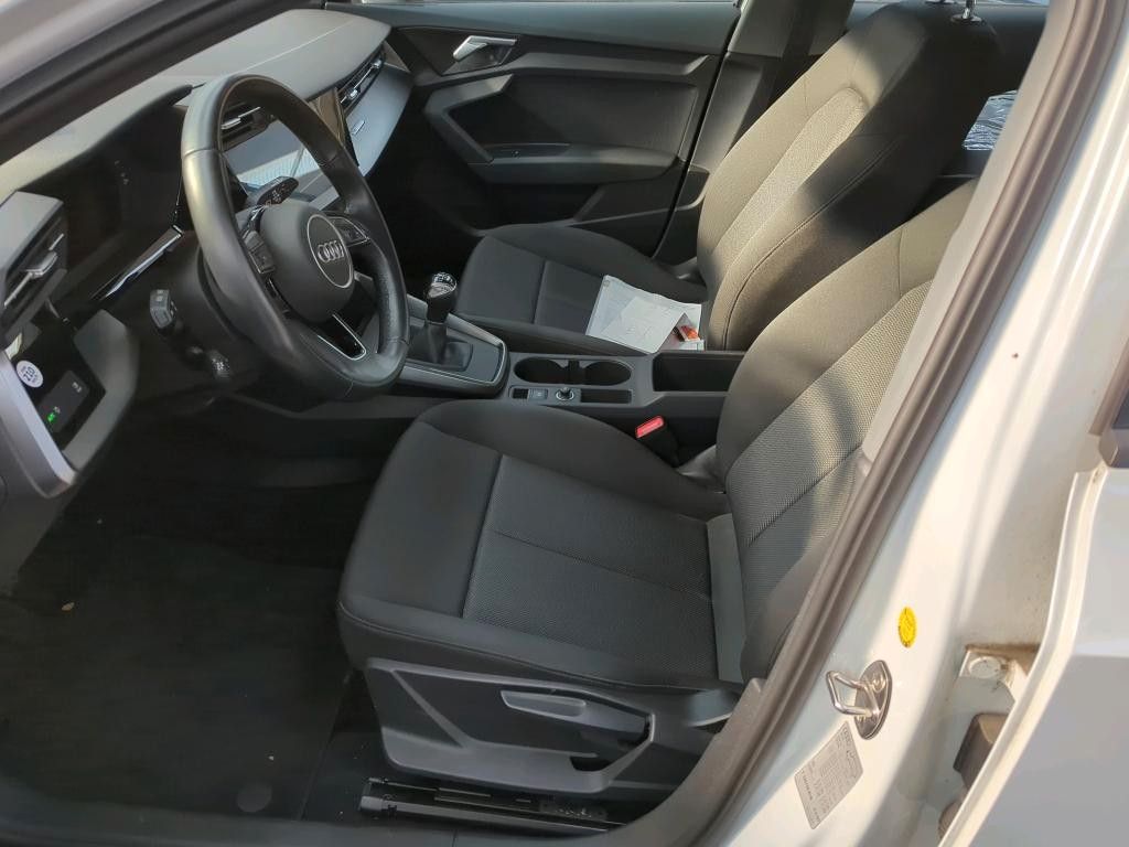 Fahrzeugabbildung Audi A3 Sportback 30 TFSI Advanced *NAVI|VIRTUAL|PDC*