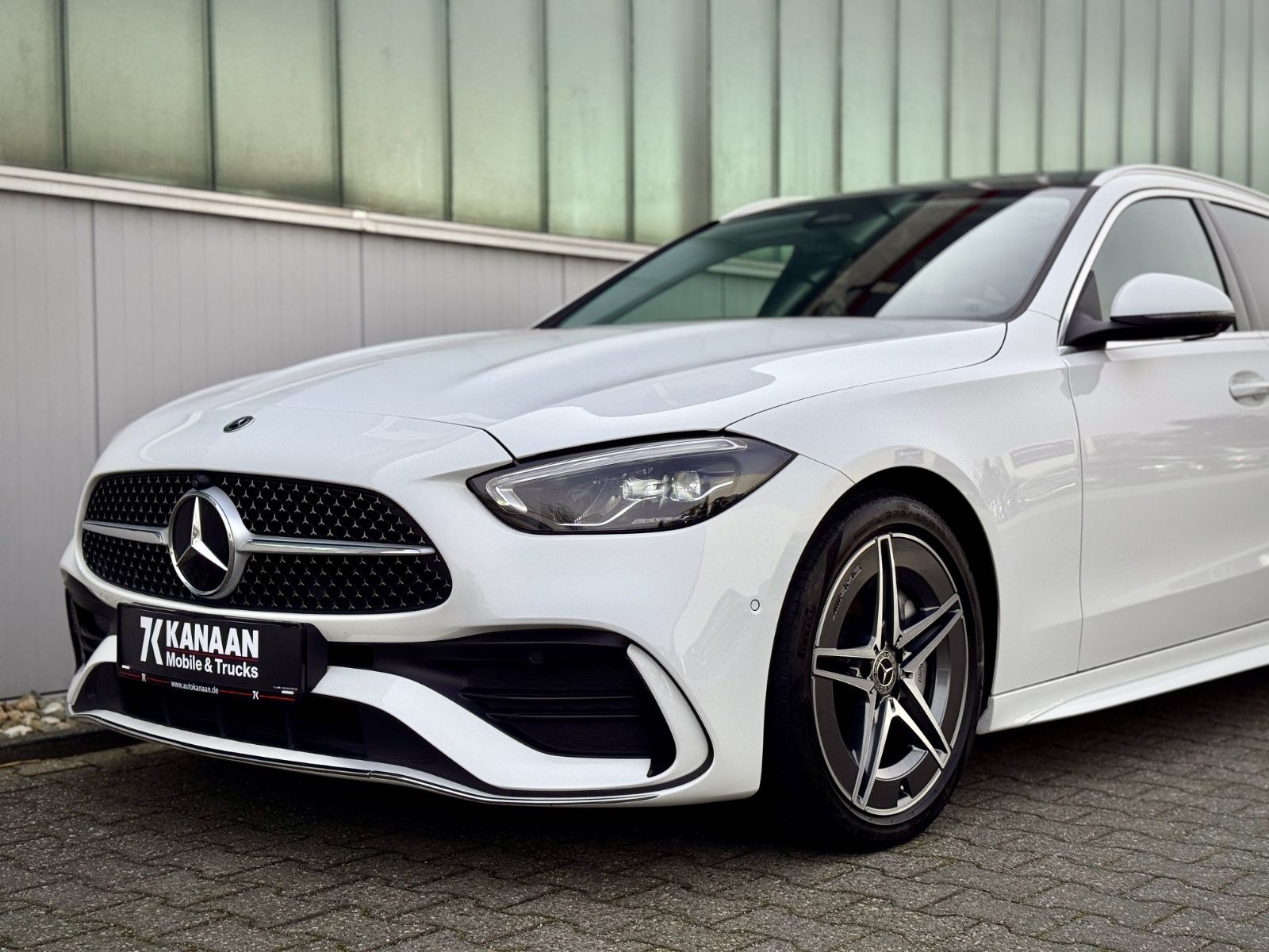 Fahrzeugabbildung Mercedes-Benz C 180 T AMG-Line *9G|PANORAMA|LED|360°*