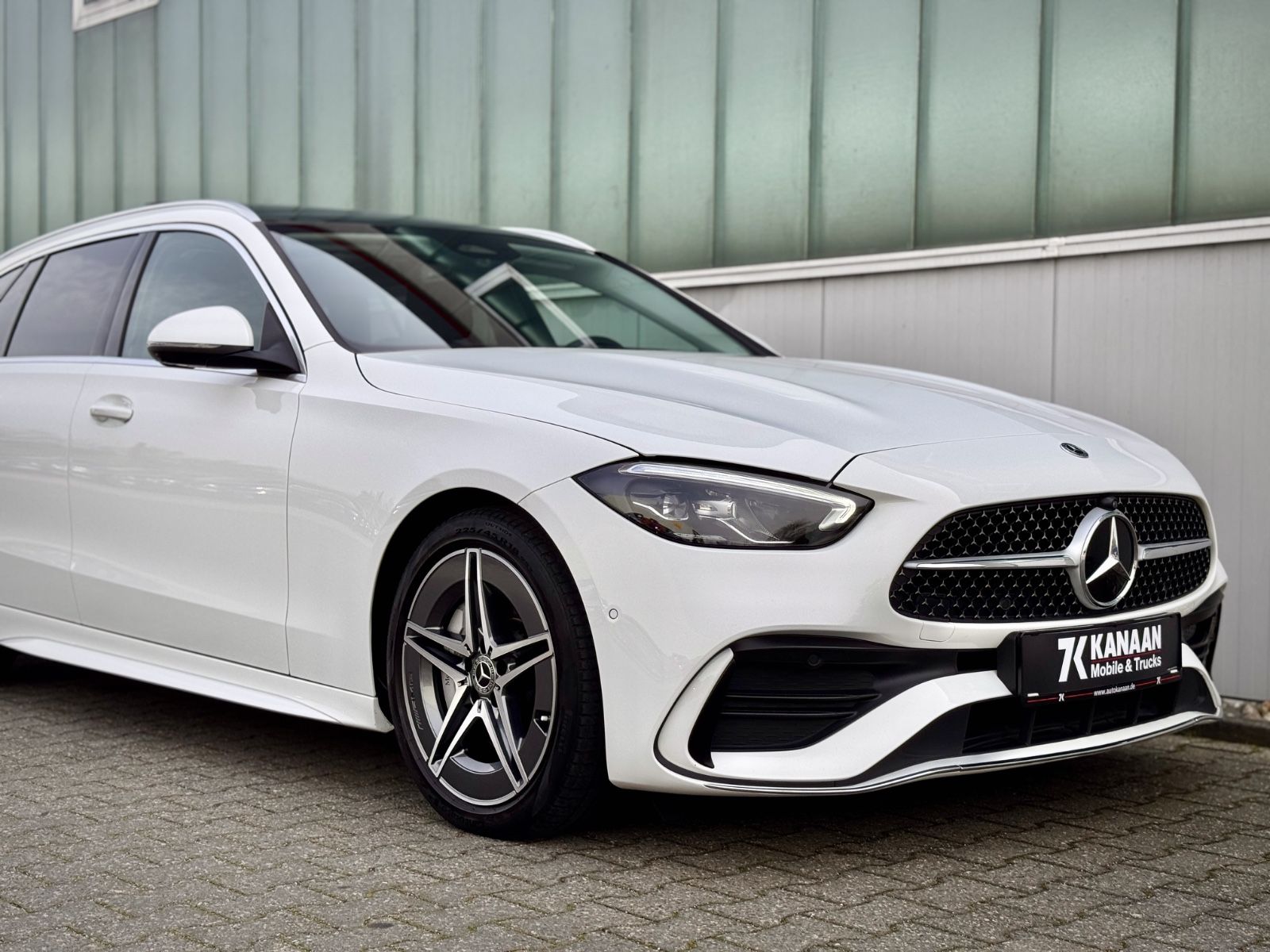 Fahrzeugabbildung Mercedes-Benz C 180 T AMG-Line *9G|PANORAMA|LED|360°*