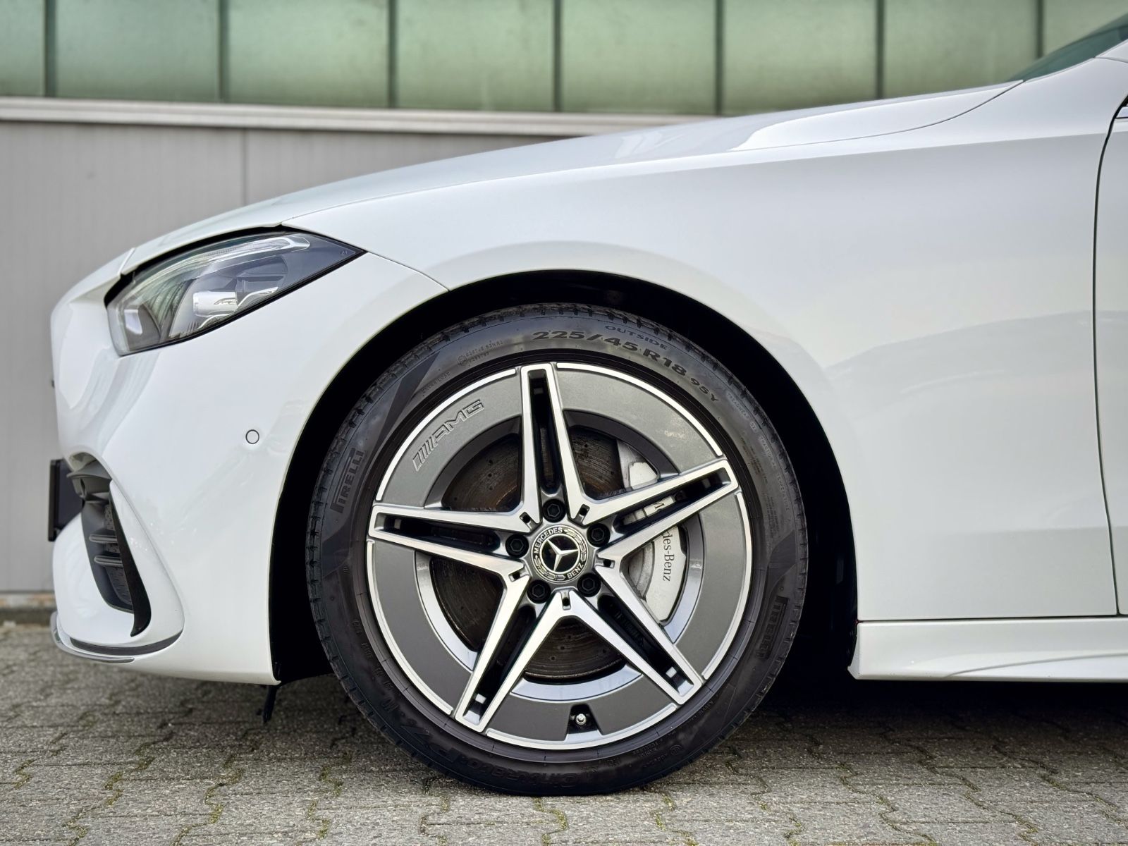 Fahrzeugabbildung Mercedes-Benz C 180 T AMG-Line *9G|PANORAMA|LED|360°*
