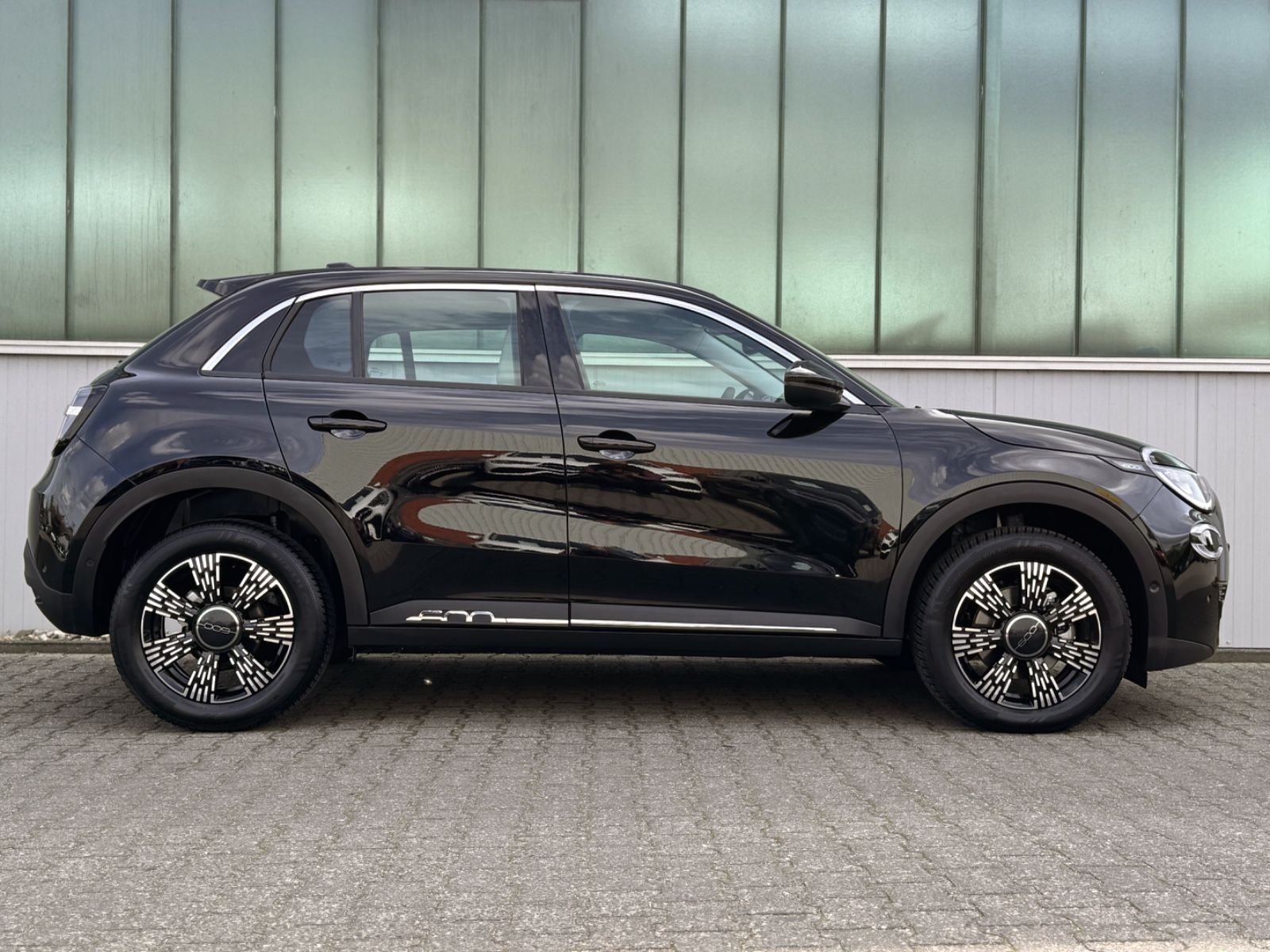Fahrzeugabbildung Fiat 600 Hybrid *CARPLAY|360°|ASSIST*