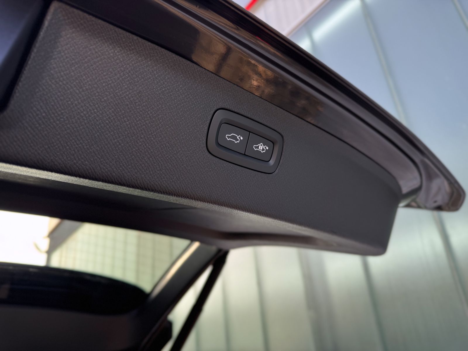 Fahrzeugabbildung Volvo XC90 2.0B5 D AWD Plus Bright*ASSIST|LED|7-SITZE*