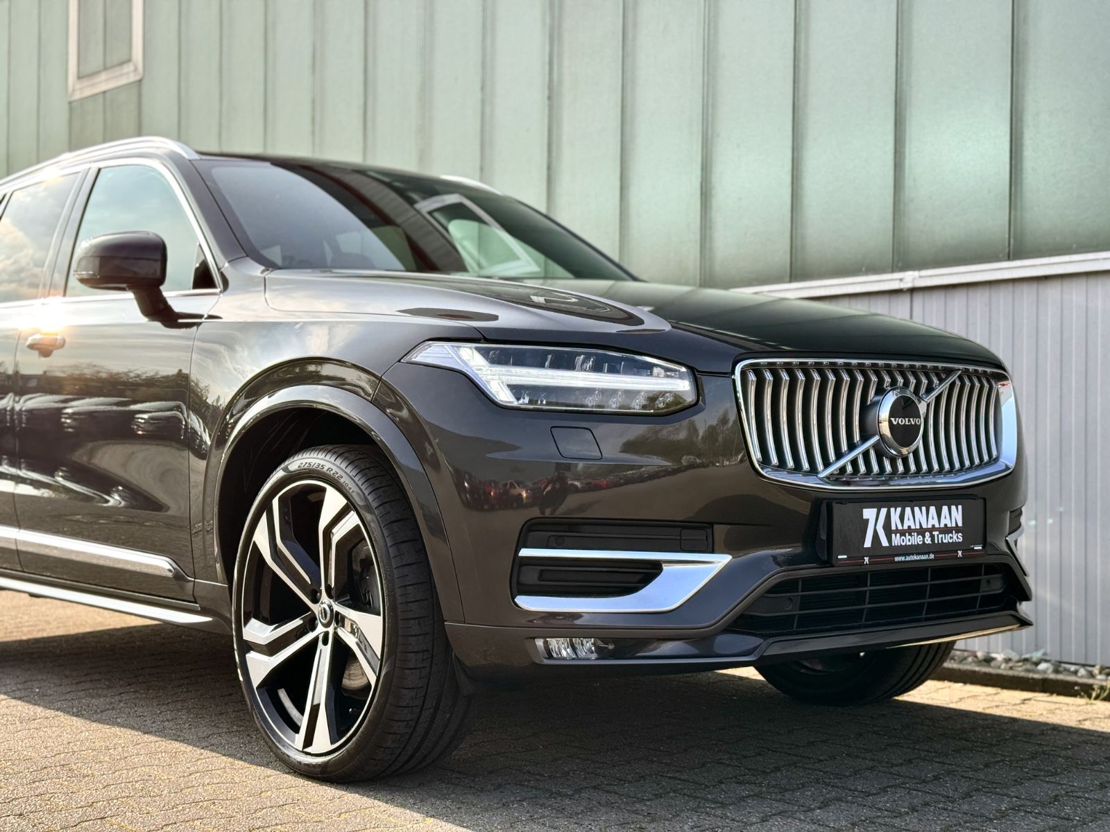 Fahrzeugabbildung Volvo XC90 2.0B5 D AWD Plus Bright*ASSIST|LED|7-SITZE*
